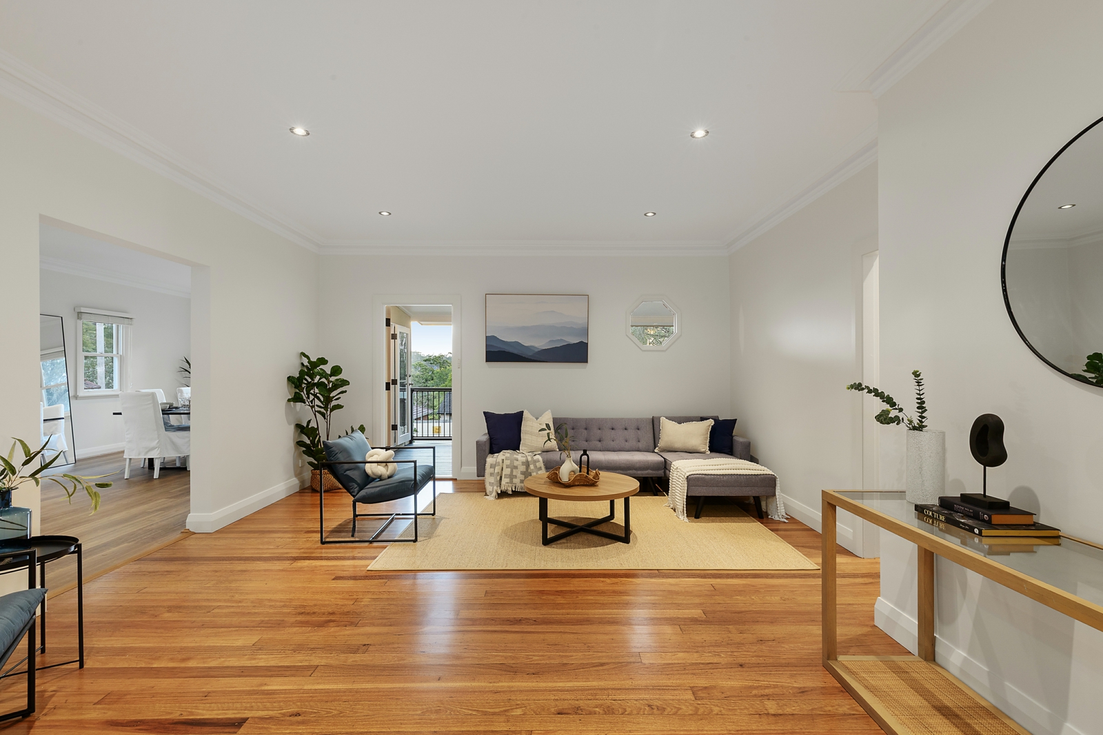 32 Wall Ave, Asquith_Lounge.jpg