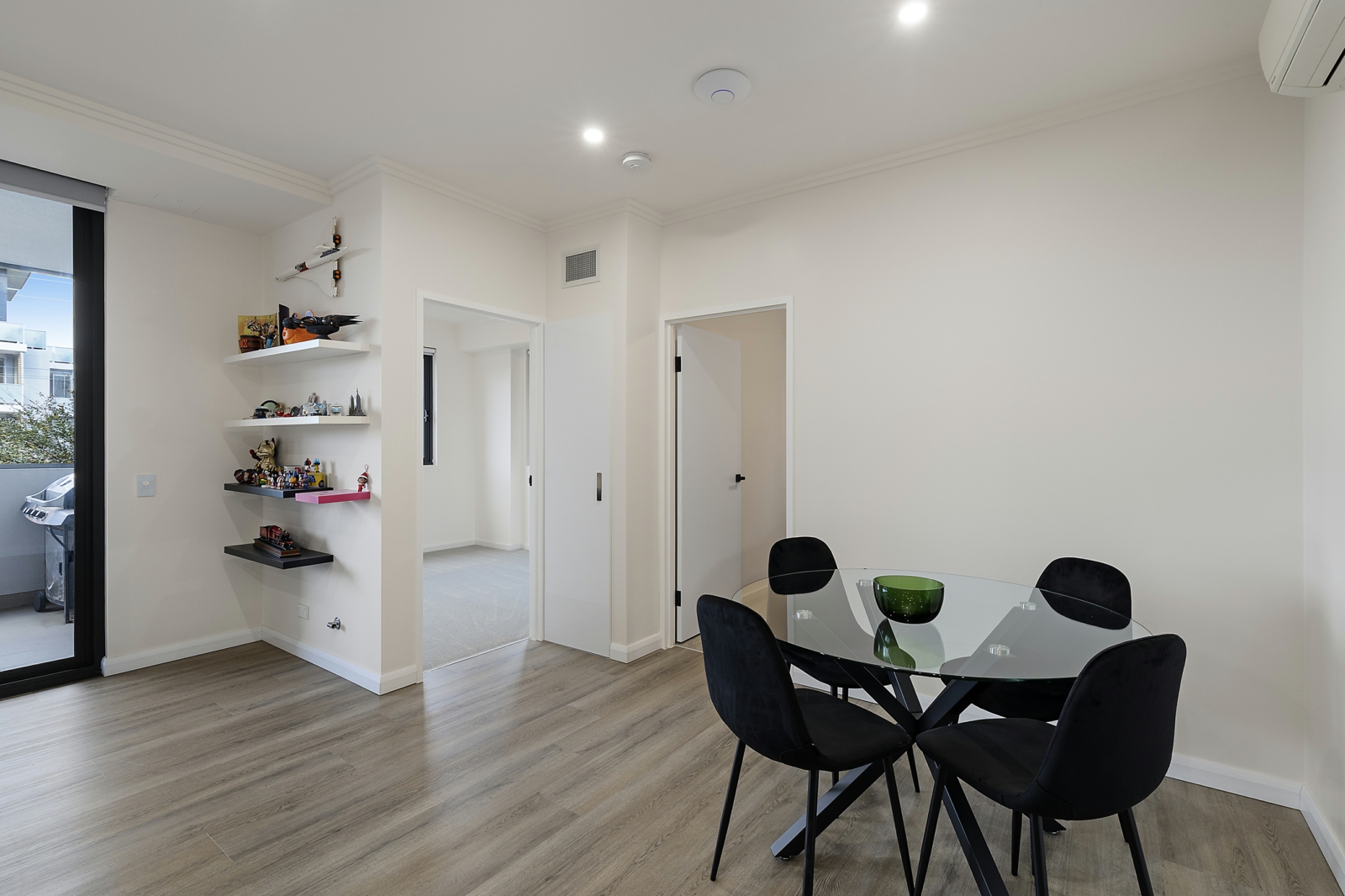 10_1 Werombi Rd, Mount Colah_Dining.jpg