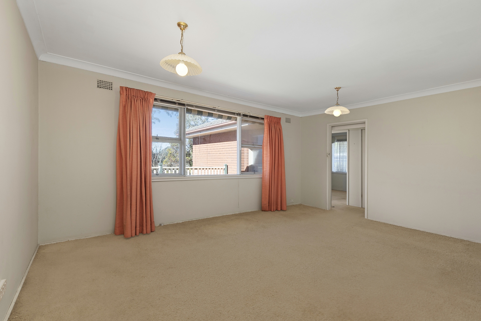 15 Kooringal Ave, Thornleigh_Lounge.jpg