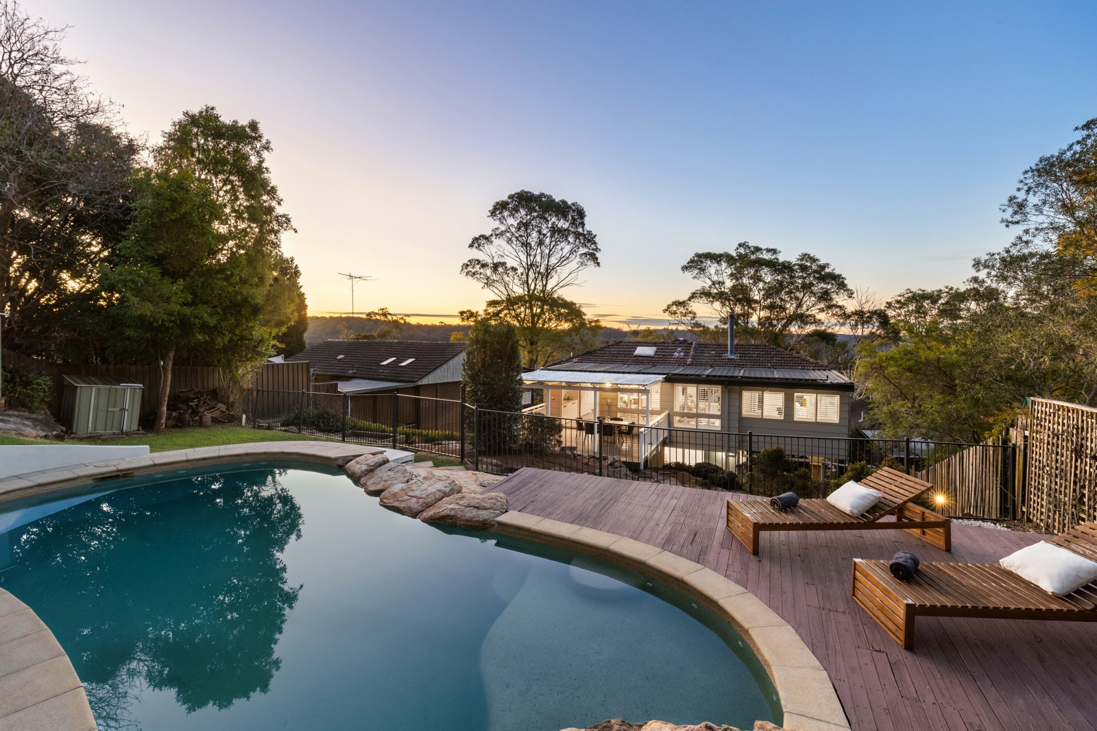 5 Aldous Cl, Hornsby Heights_stairs.jpg