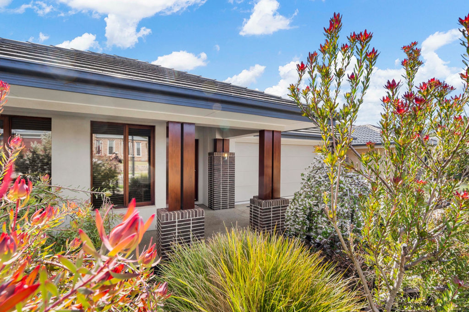 8 Lomandra Avenue, MADDINGLEY