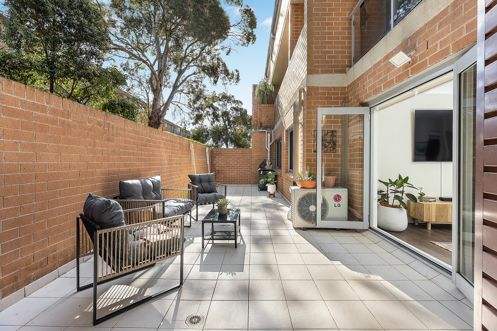 6/13 Mill Street, CARLTON
