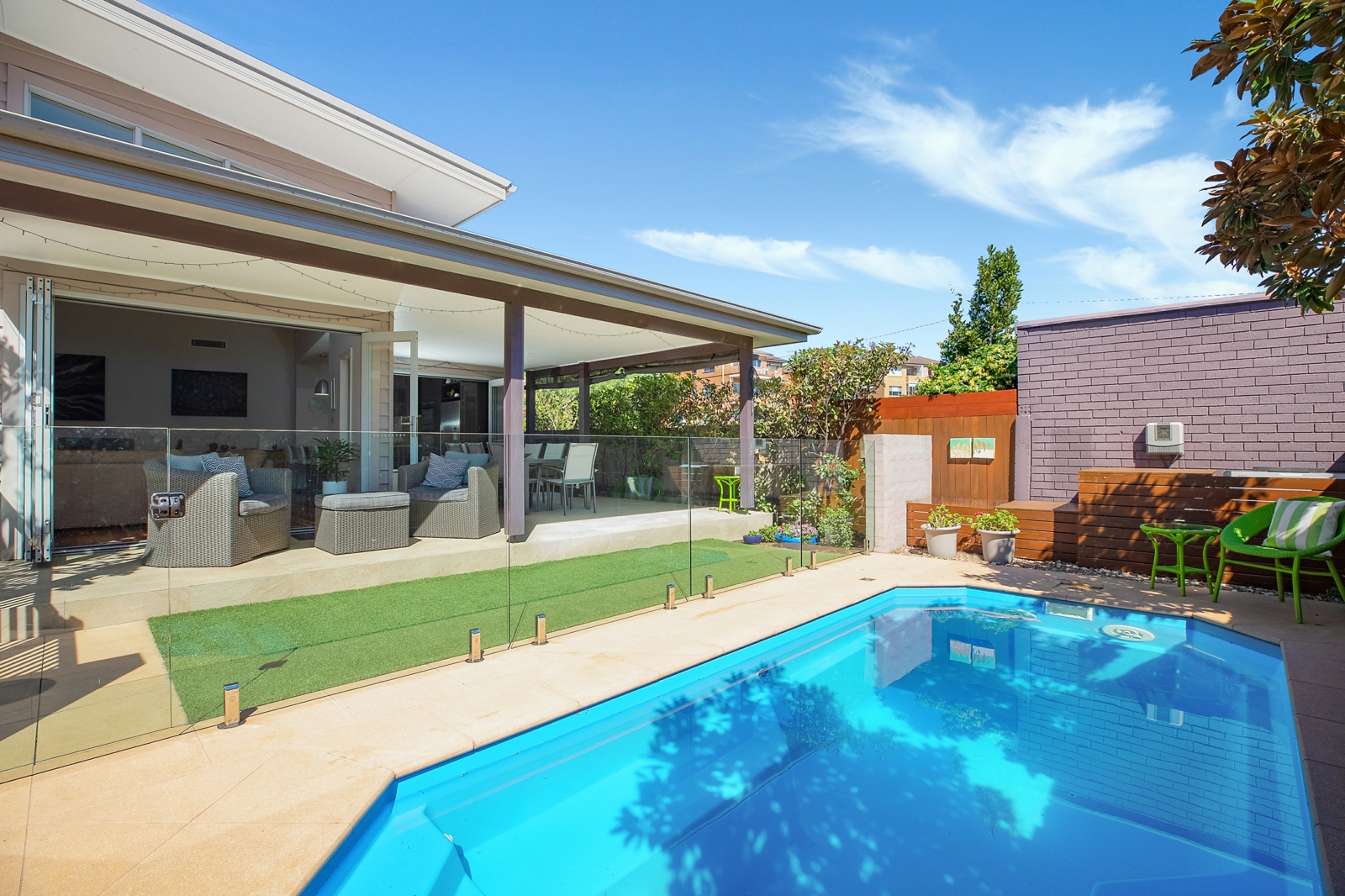 Downloaded-original45320411-pool.jpg
