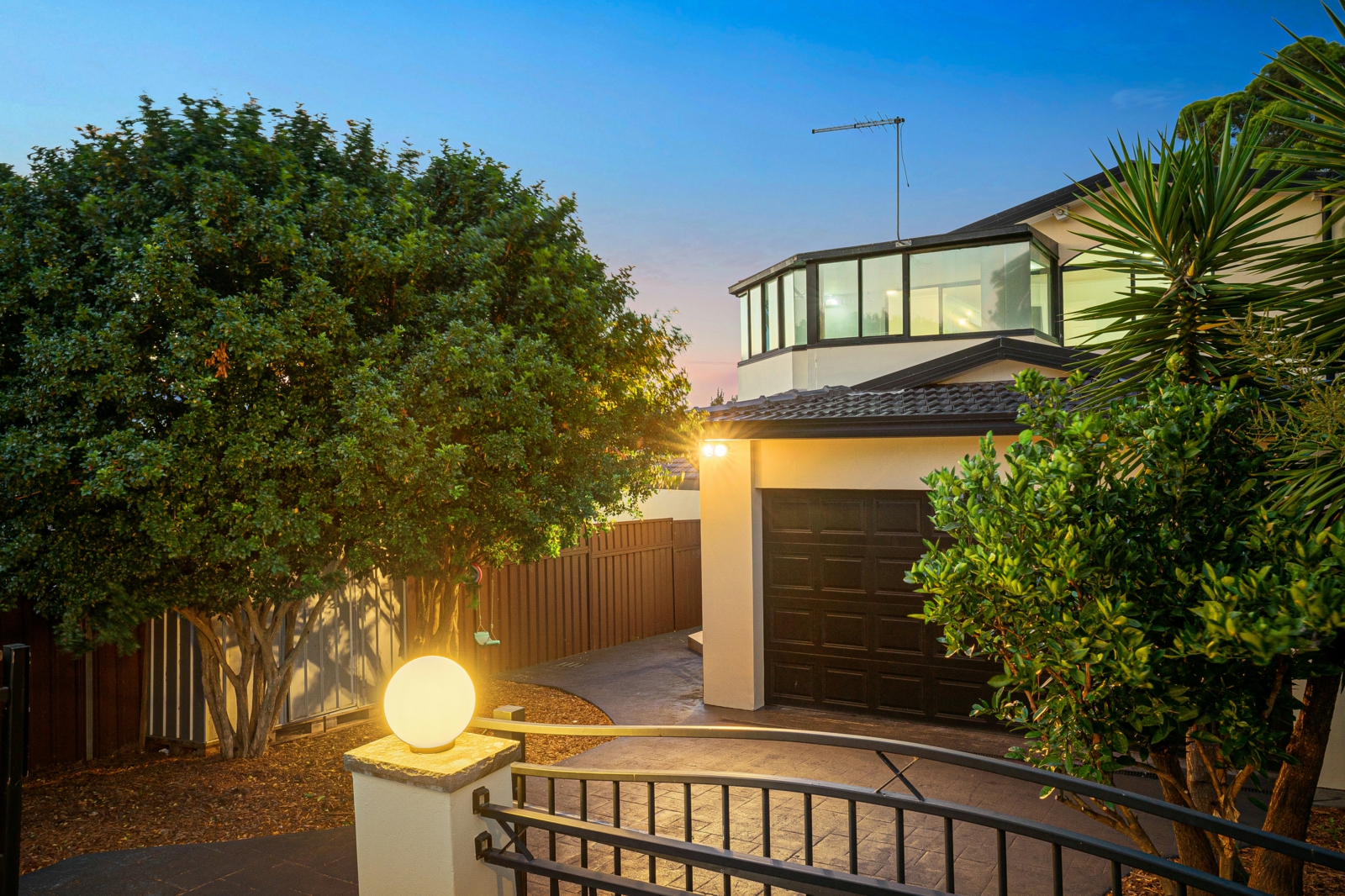 2b Werona Avenue, PUNCHBOWL