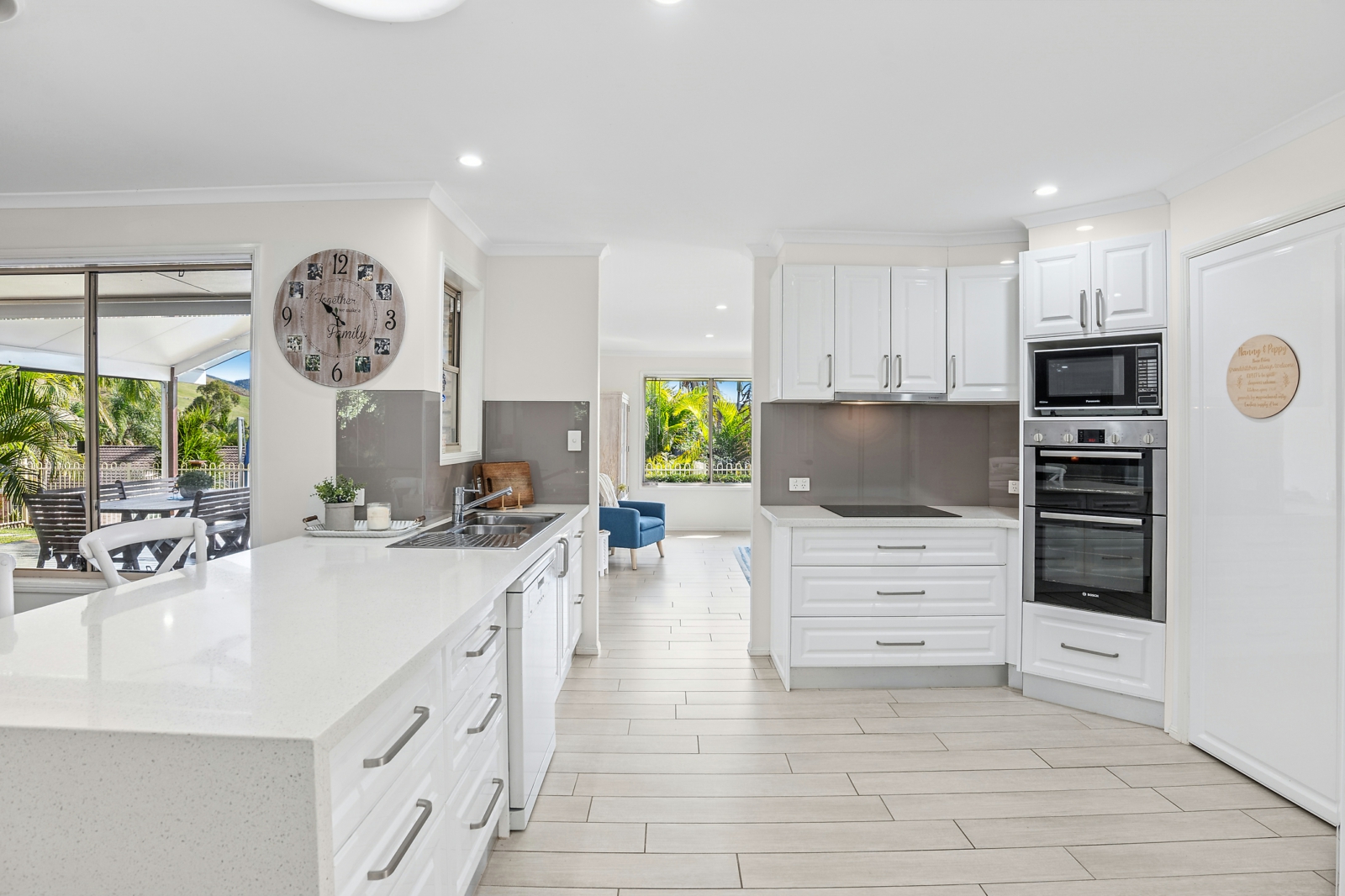 8 Sea Breeze Place,Boambee East