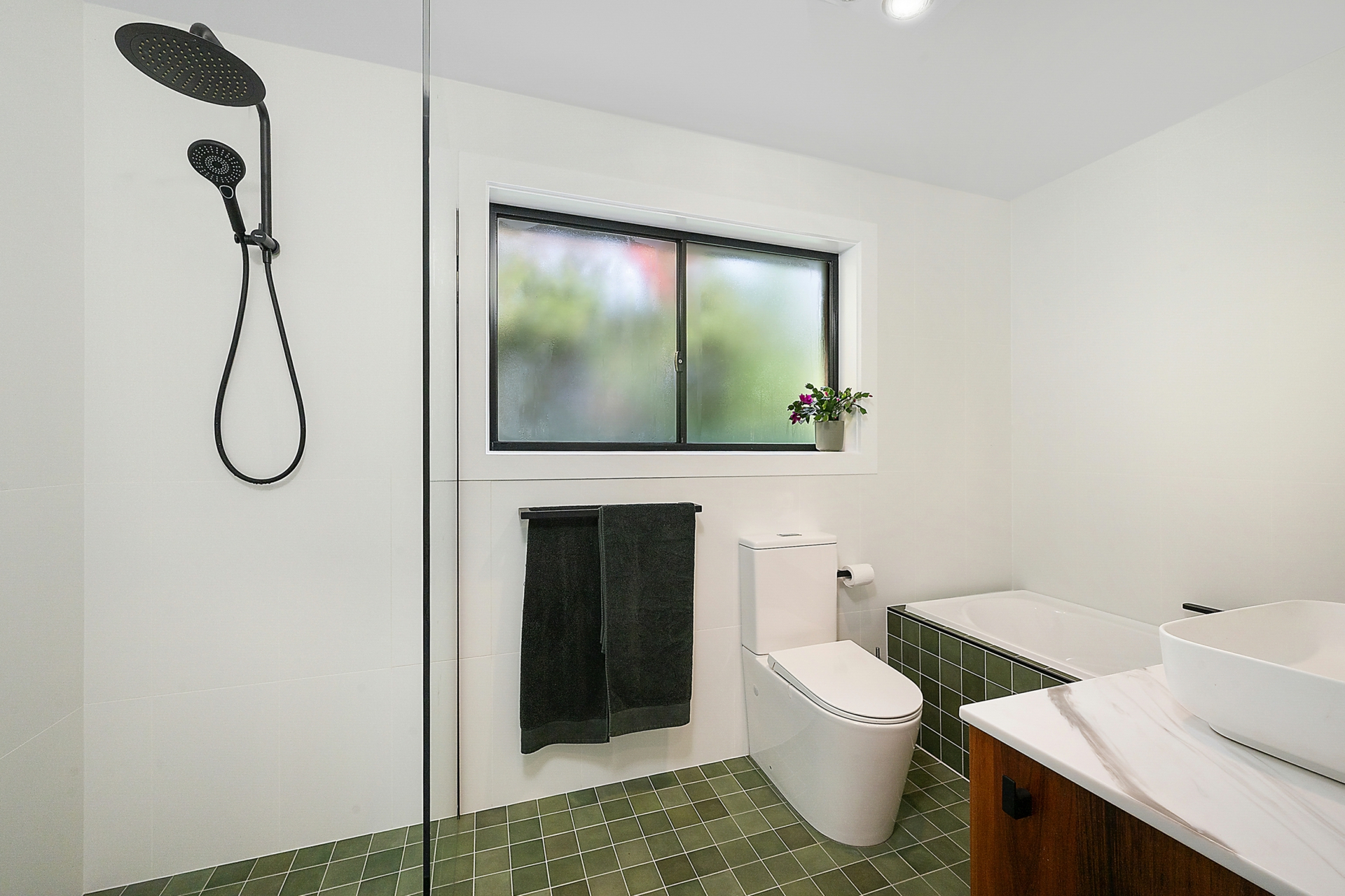 bathroom2