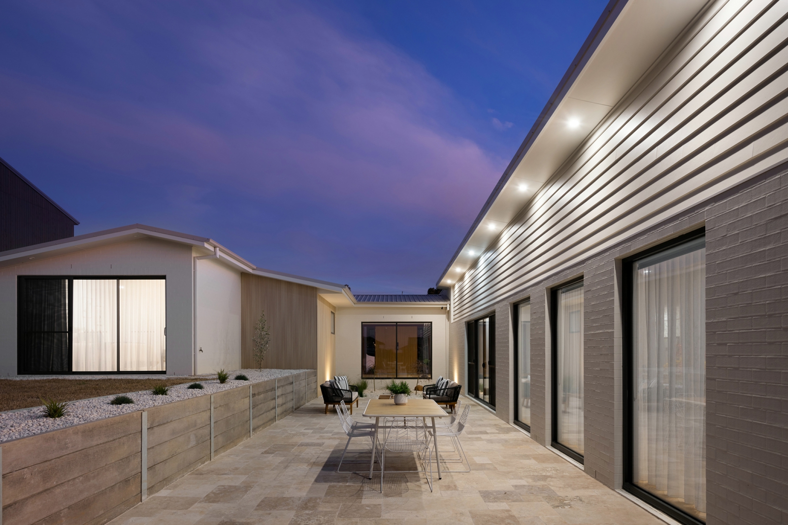Outside Entertaining 1