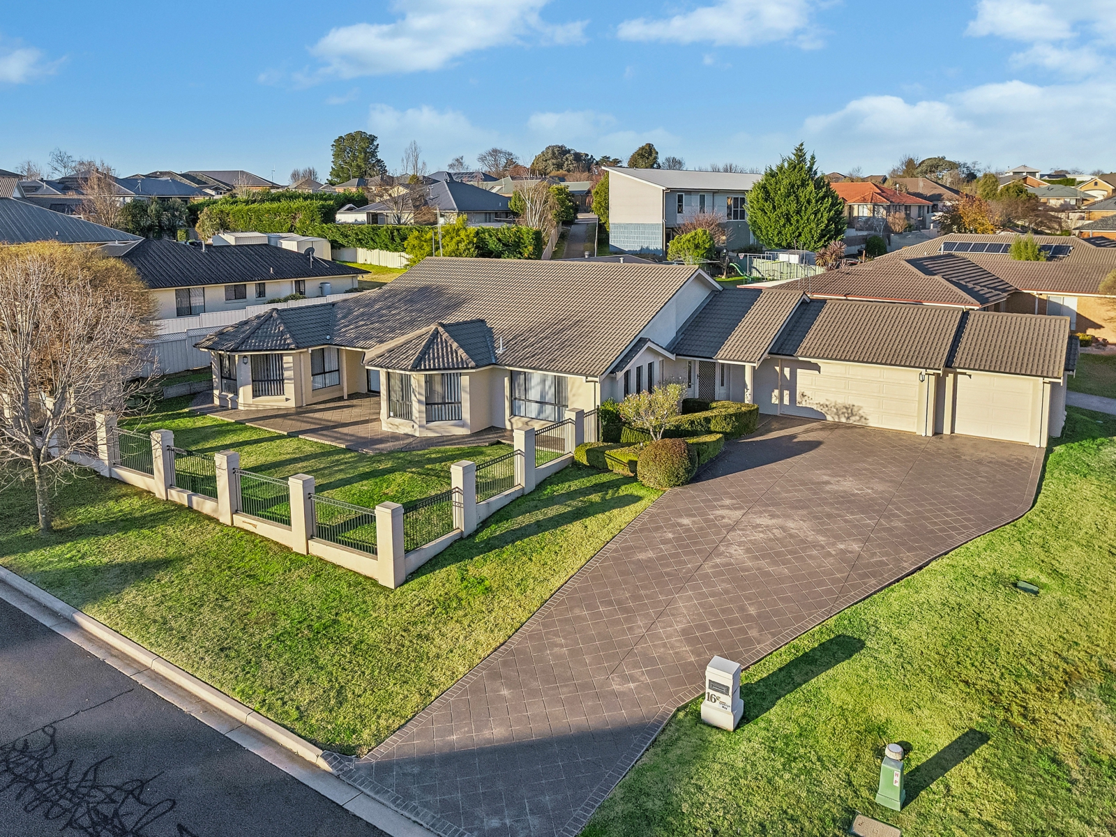 16 Greerlyn Way,Orange