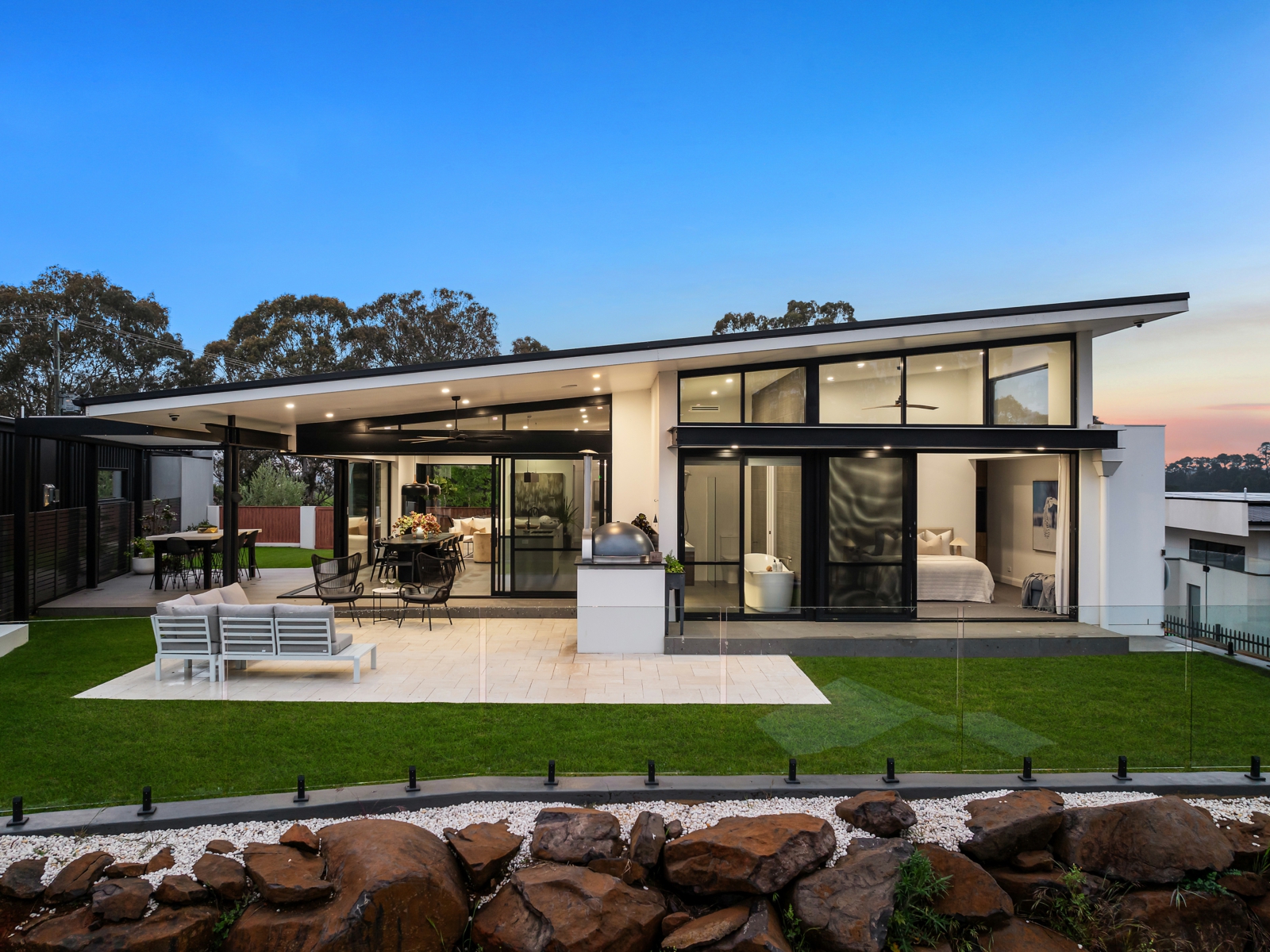 16 Cedar Street,Orange