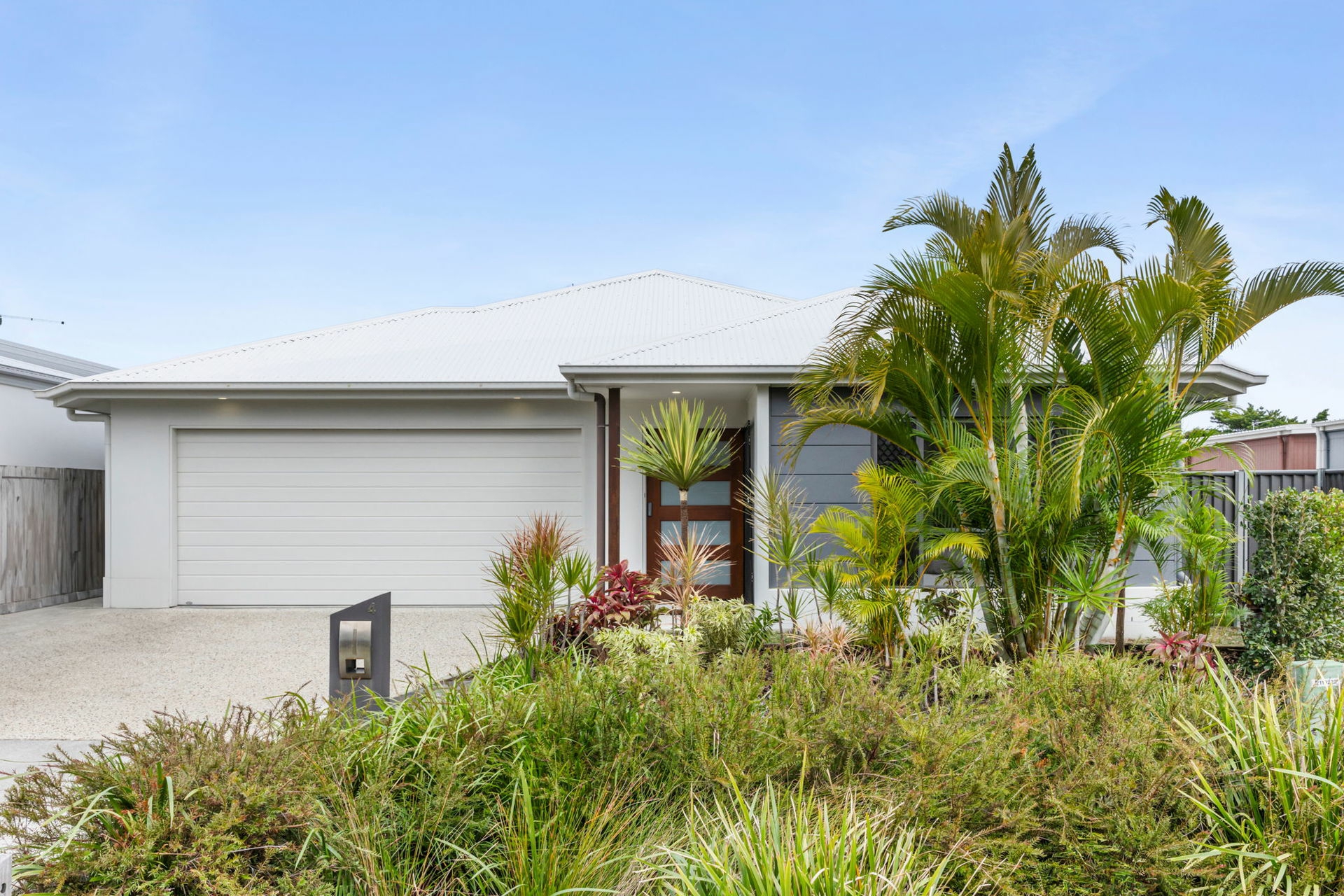 4 Esprit Crescent, Birtinya, QLD 4575
