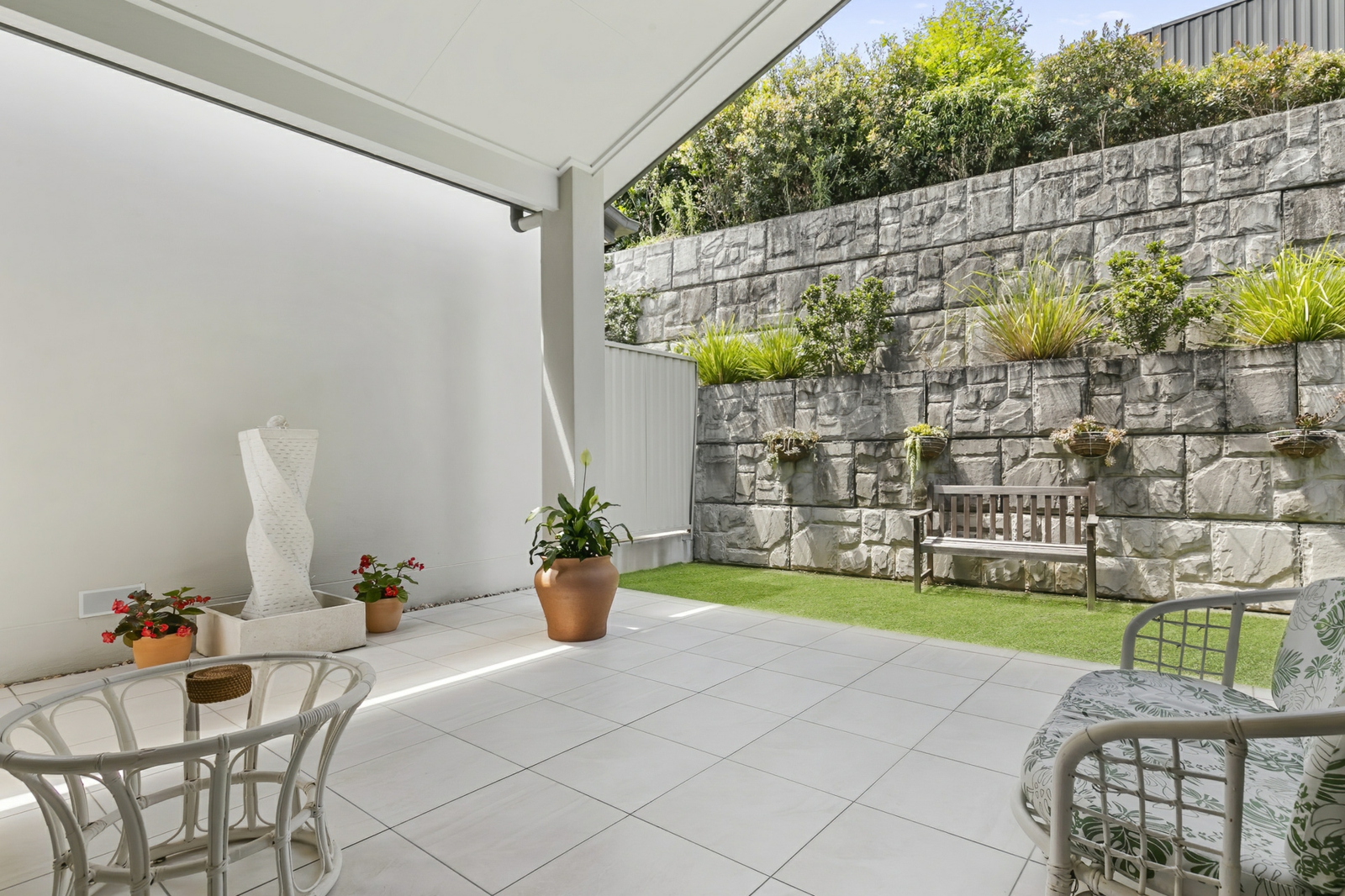 12/6 Charlston Place,Kuluin