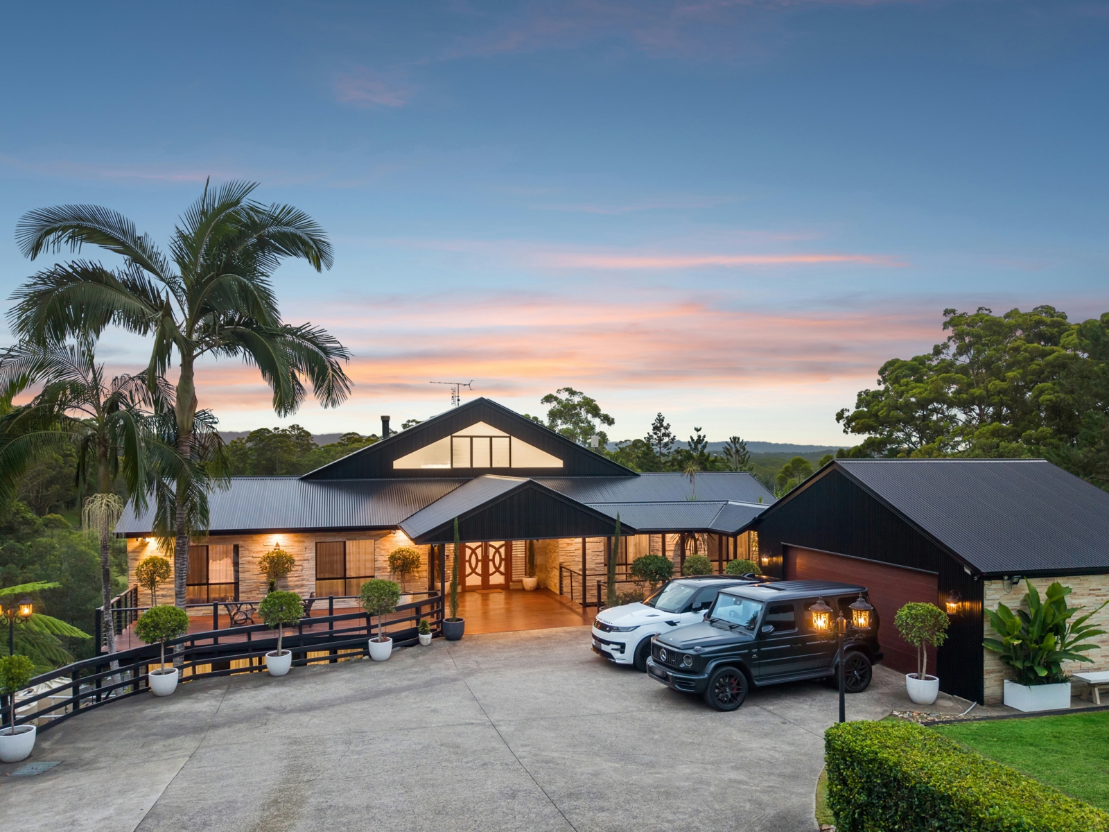 100 Rainforest Road, CHEVALLUM