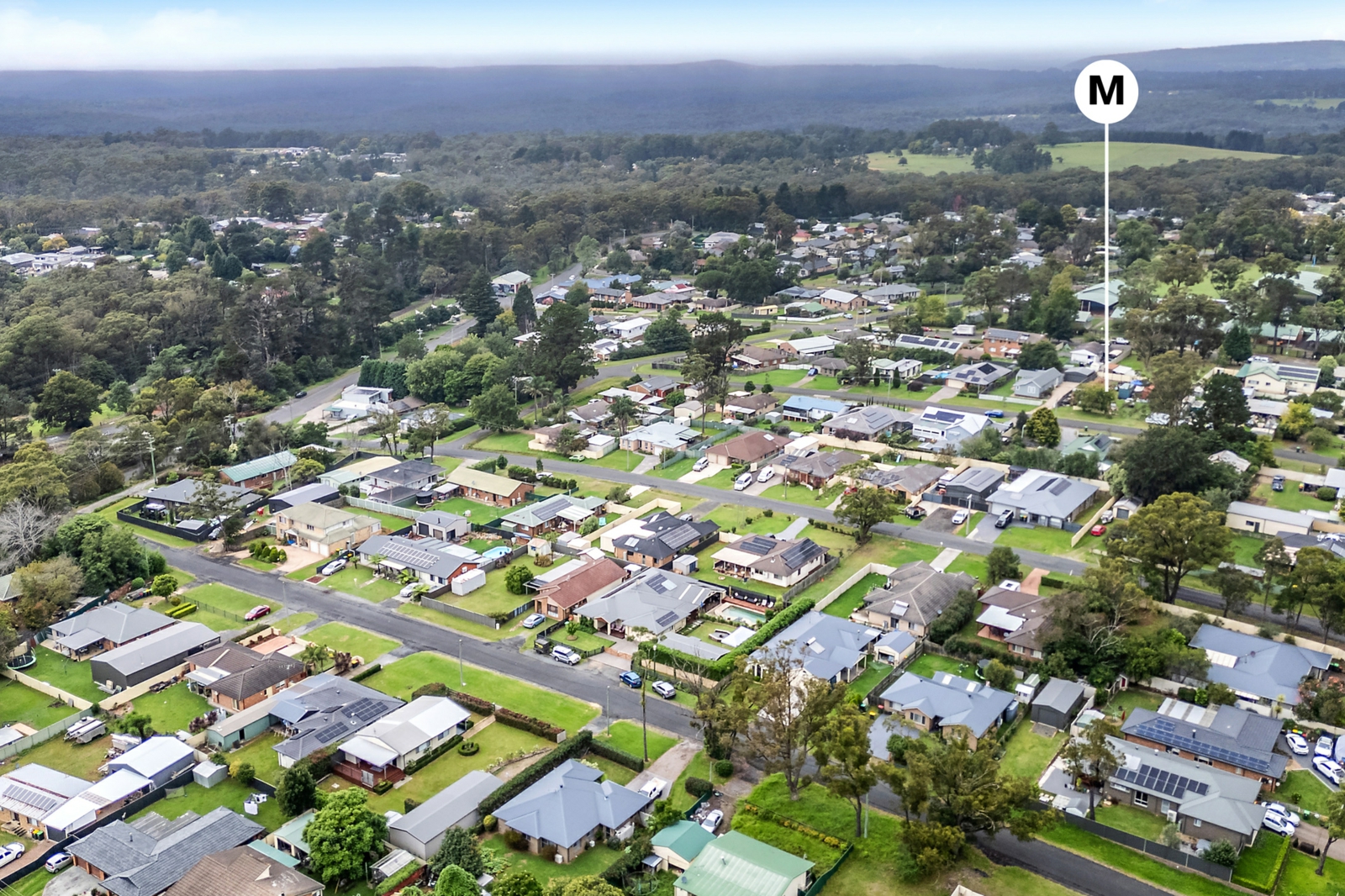 15 Raglan Street,Hill Top