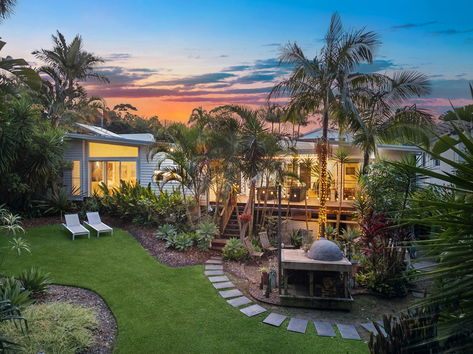 2/157 The Round Drive,Avoca Beach