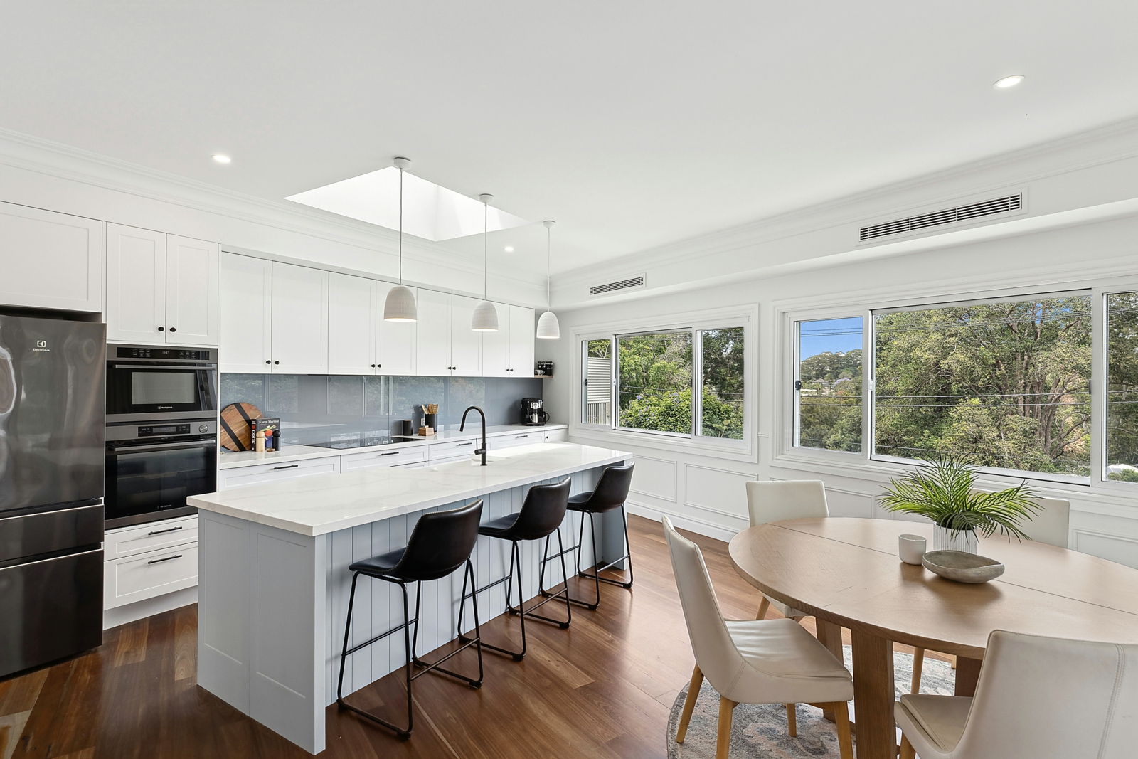 306 The Round Drive,Avoca Beach