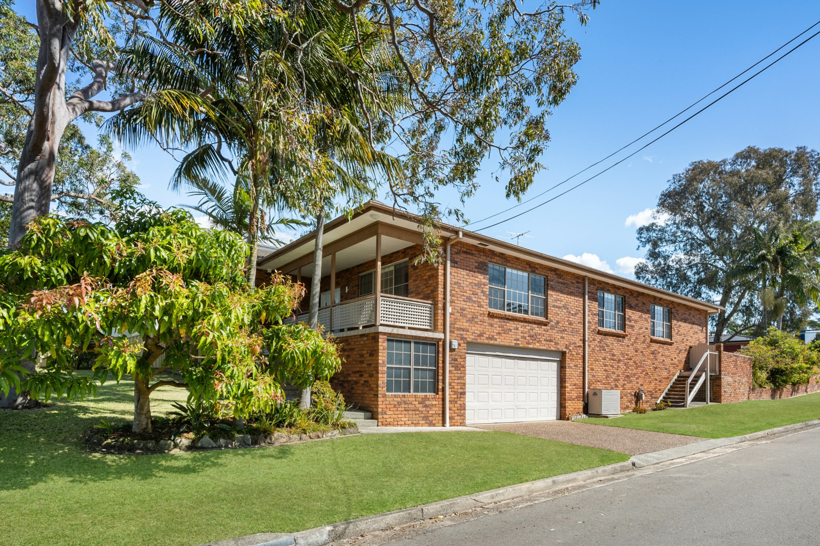 35 Formosa Street, SYLVANIA