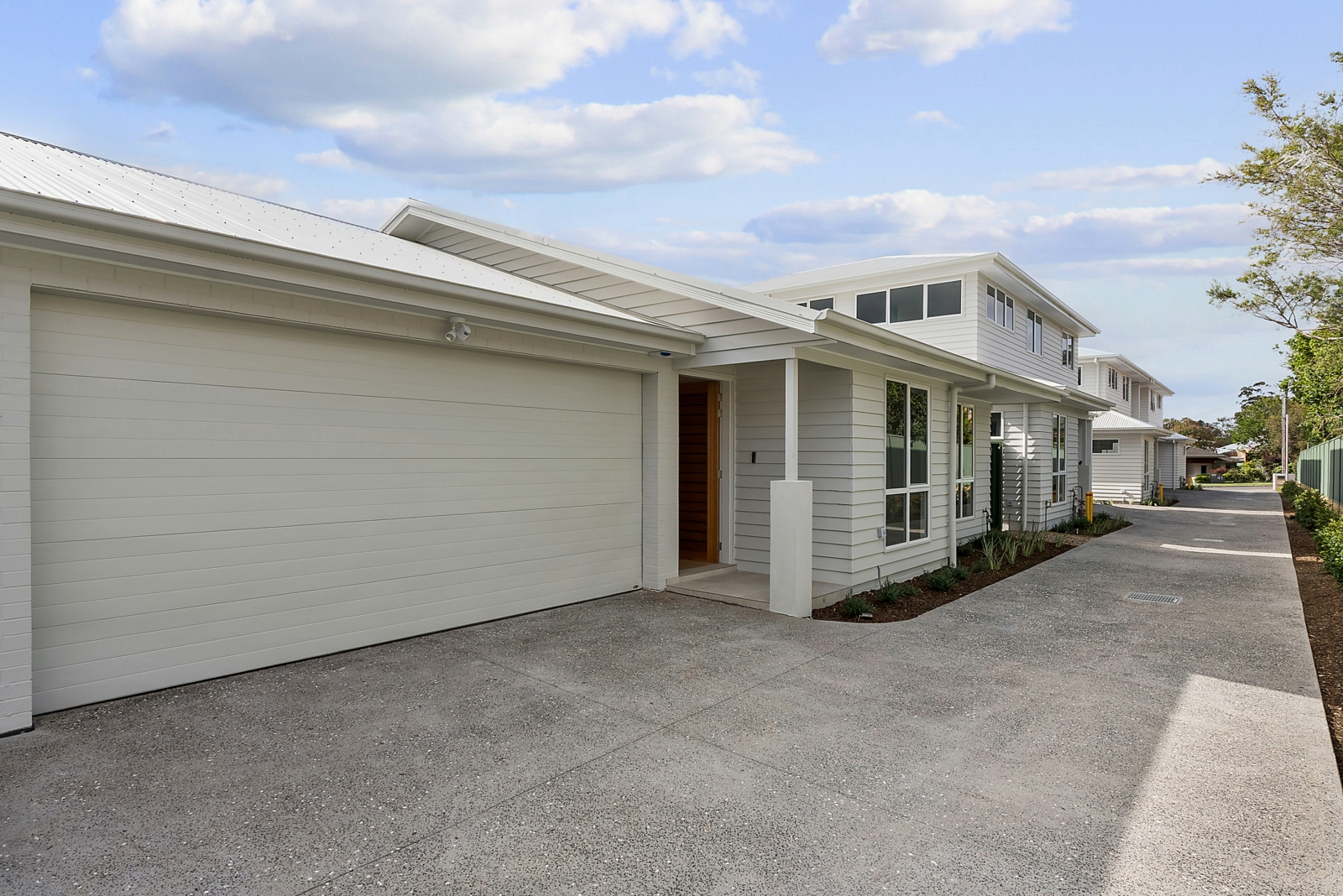 42 Engadine Avenue