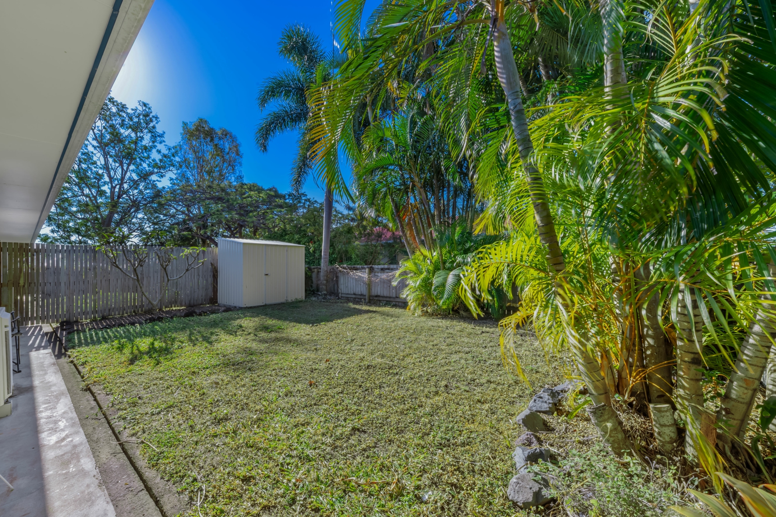 93 Shute Harbour Rd 11.08.2026 R Jean Ph
