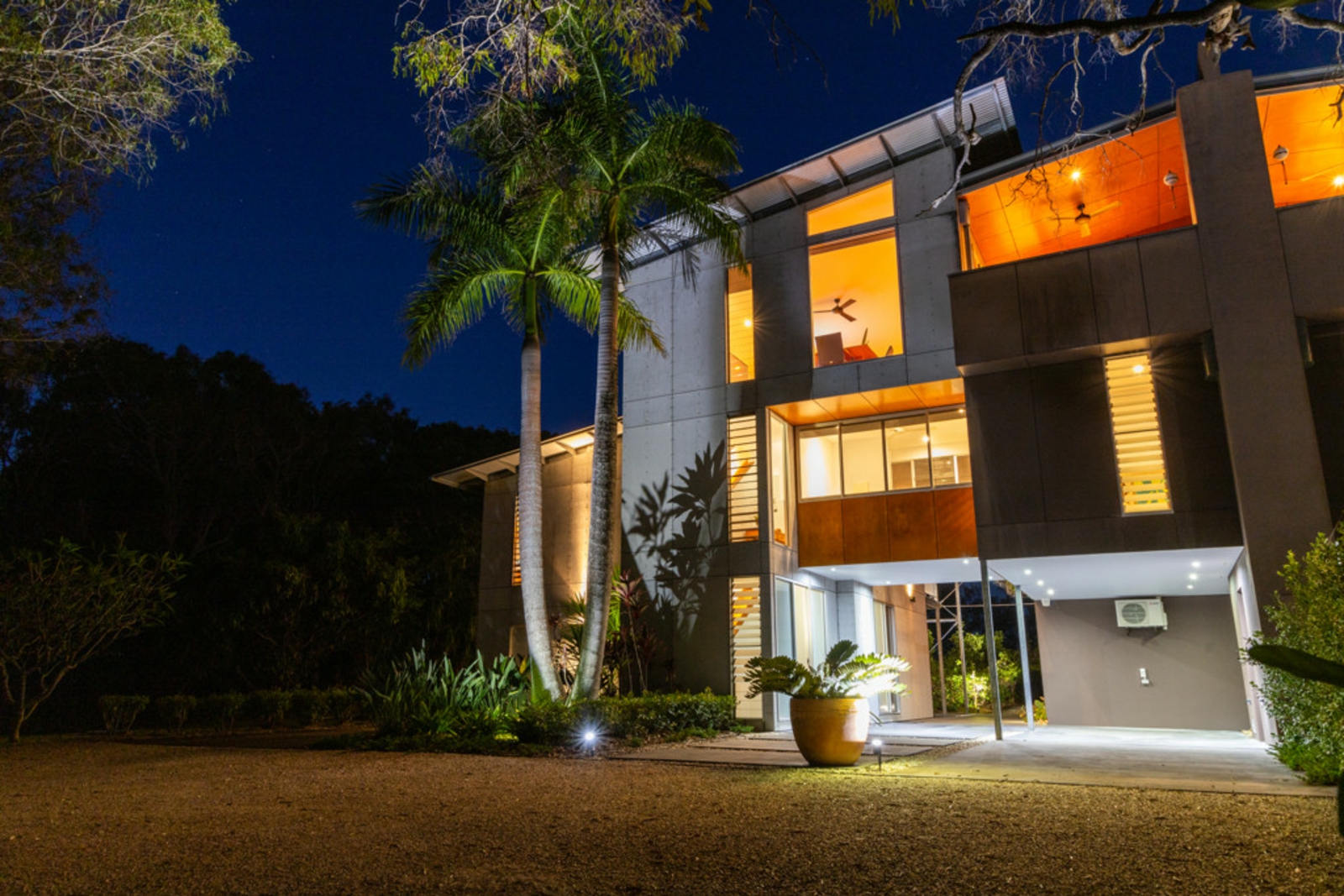 2/12 Thomson Street, AGNES WATER