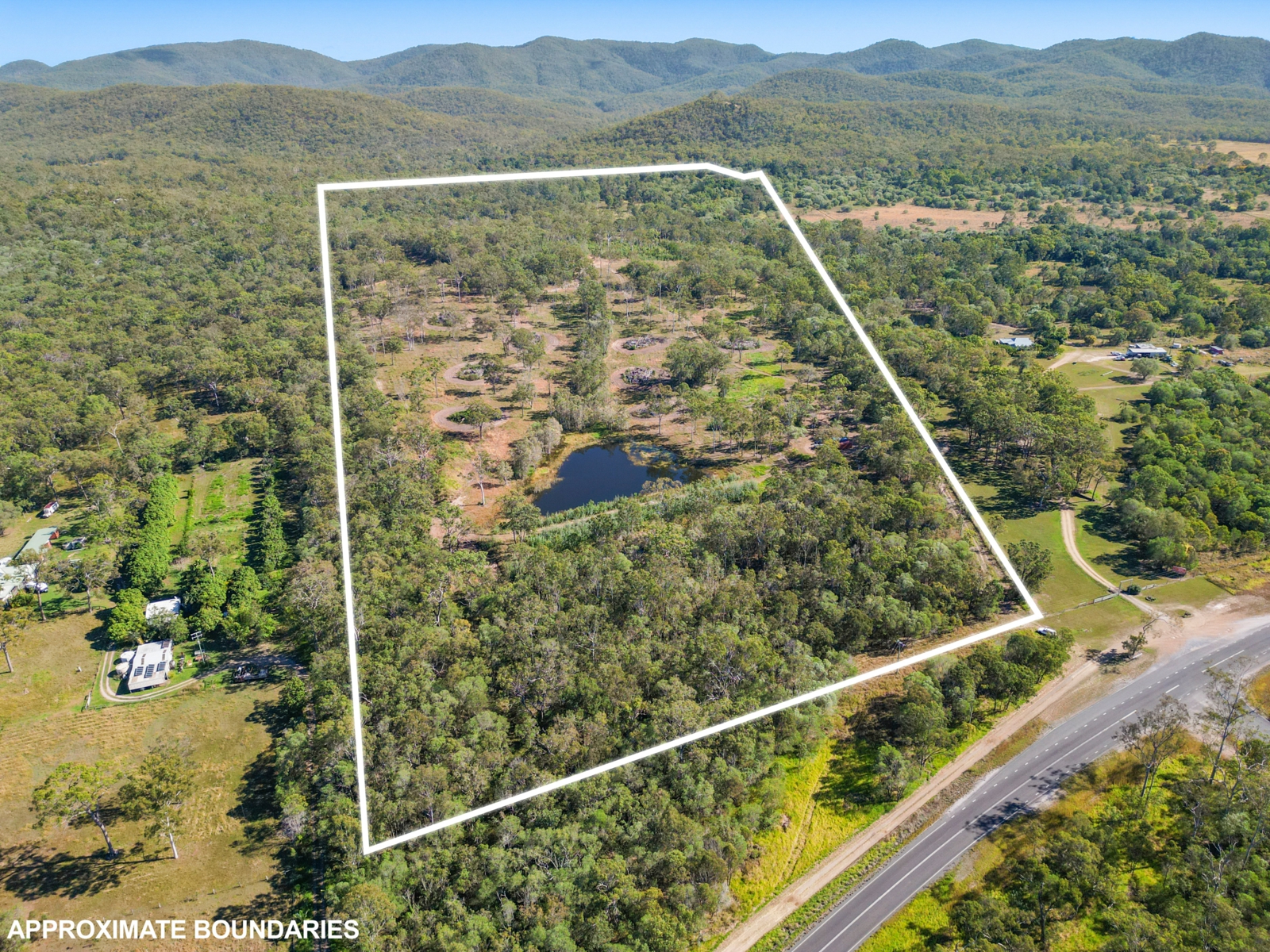 Round Hill Road, CAPTAIN CREEK