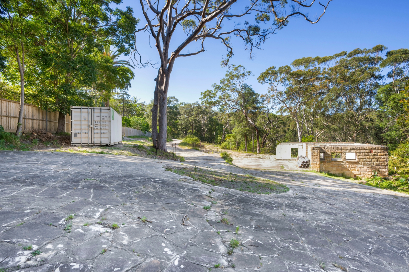 11 Glen Road