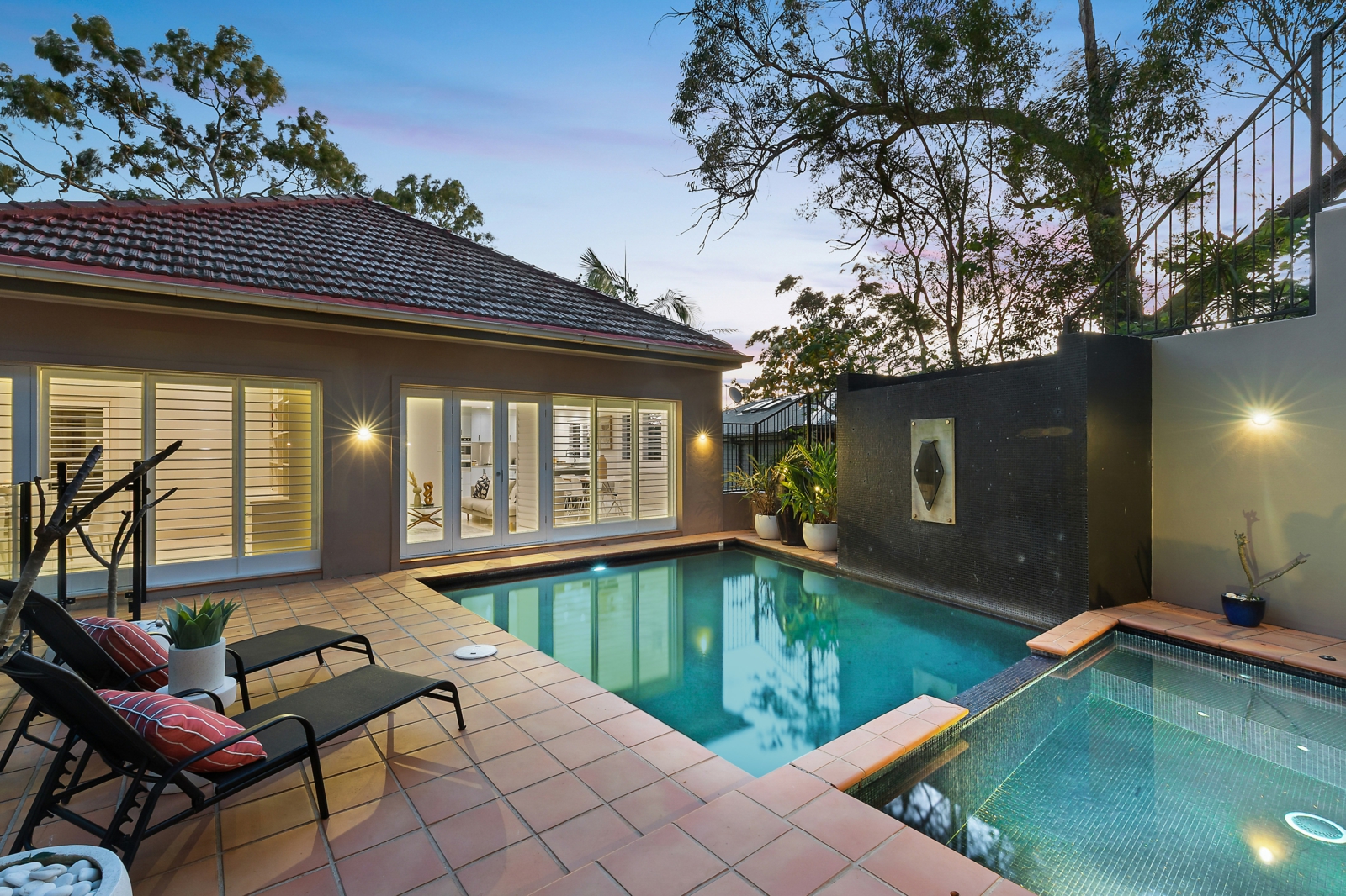 21 The Citadel, CASTLECRAG