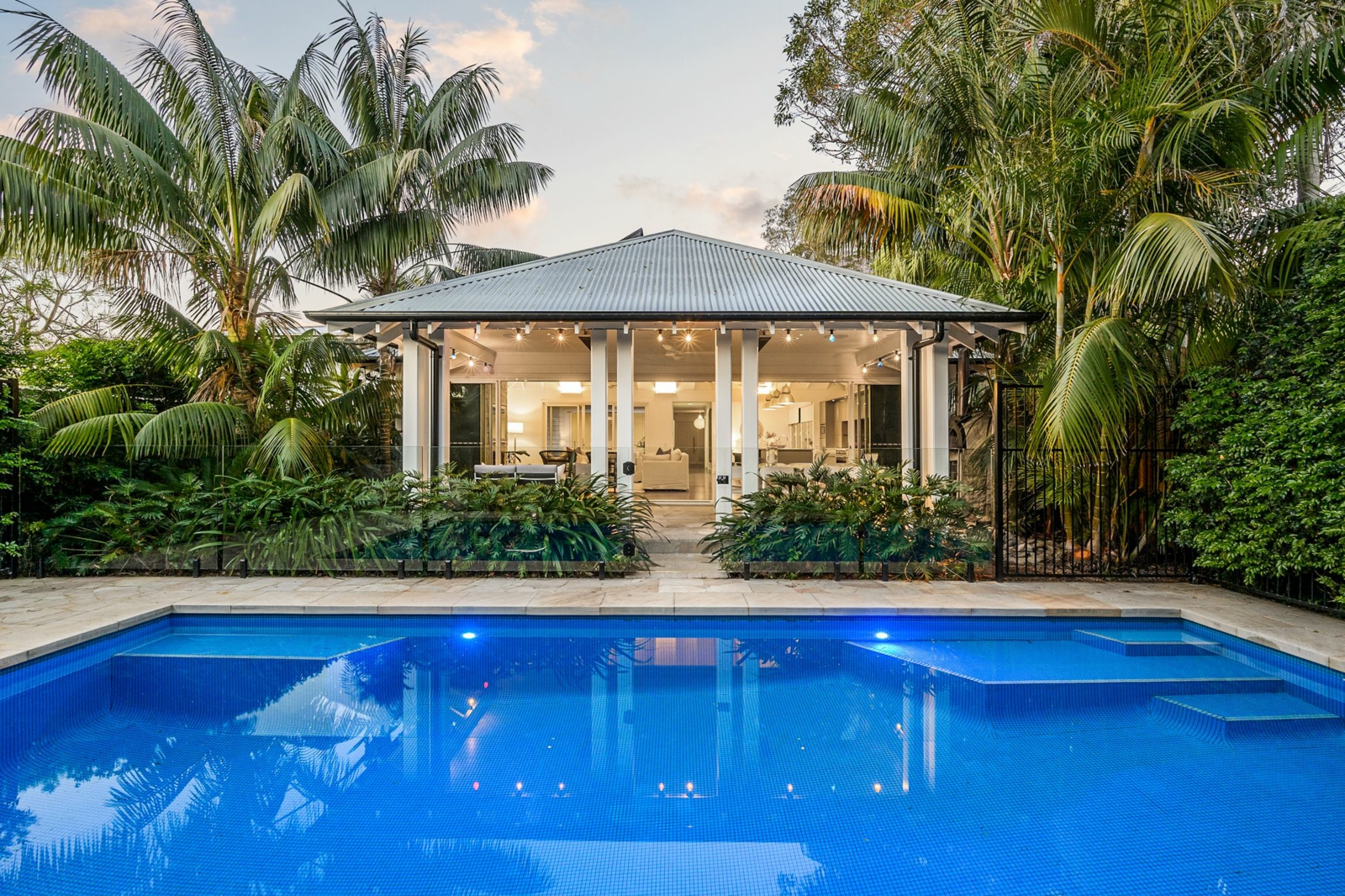 2 Albert Road, AVALON BEACH