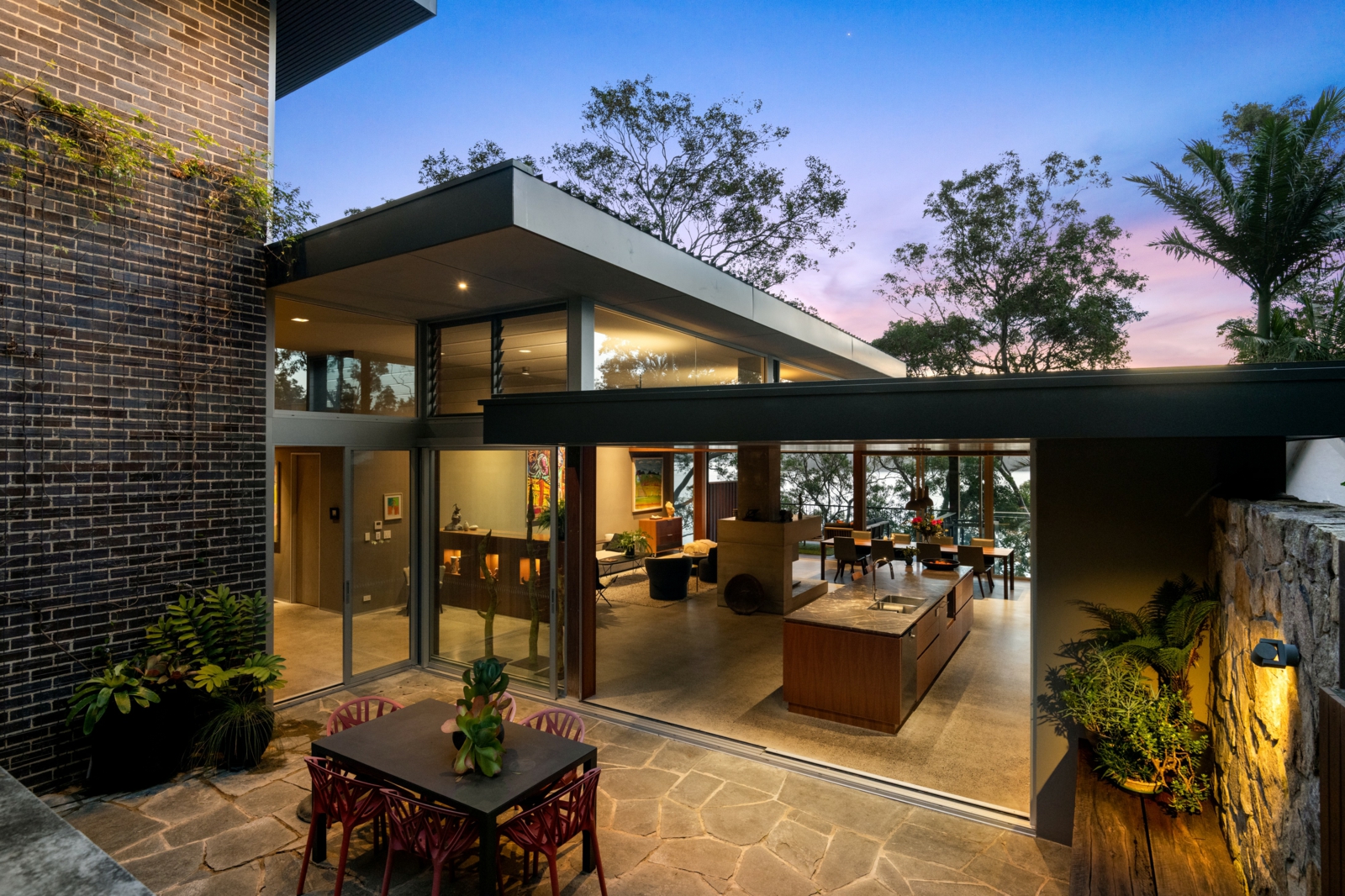 185_riverview_dusk_008.jpg