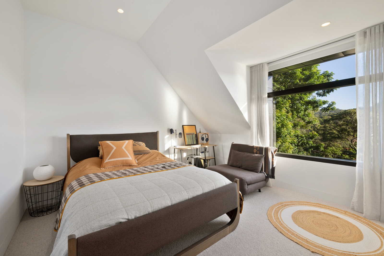 bed3.jpg