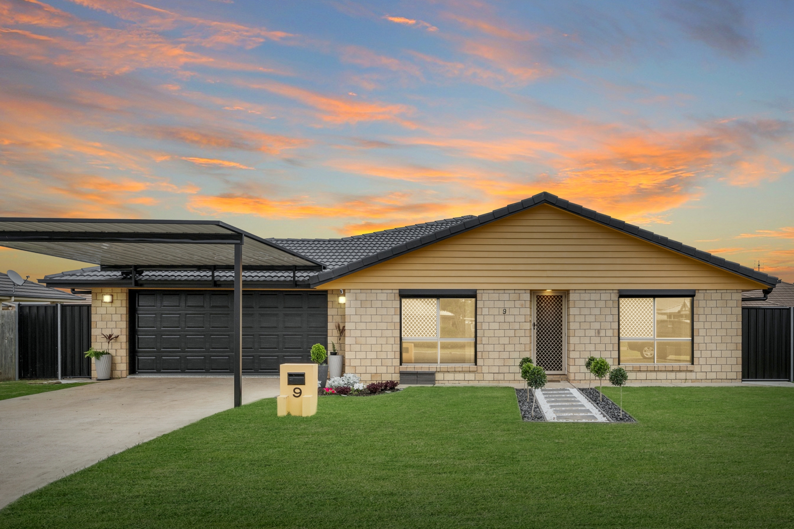 9 Oxford Court, LAIDLEY