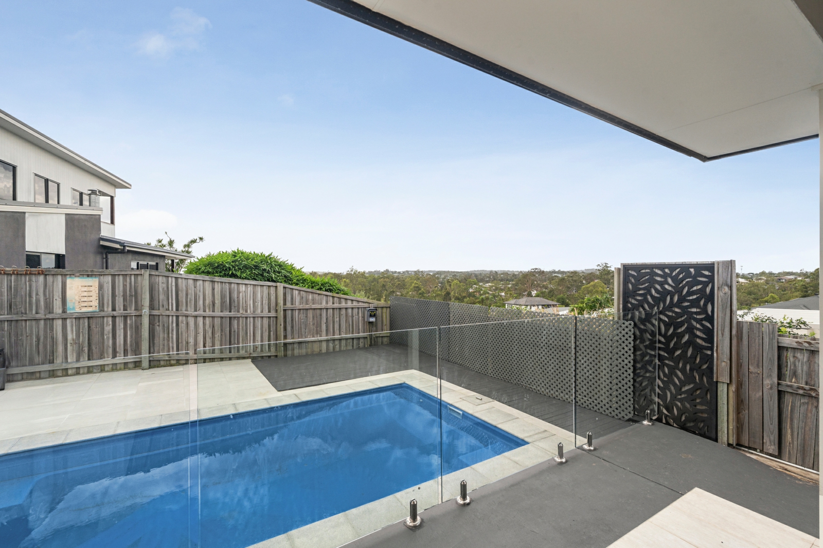 18 Oxenham Circuit,Augustine Heights