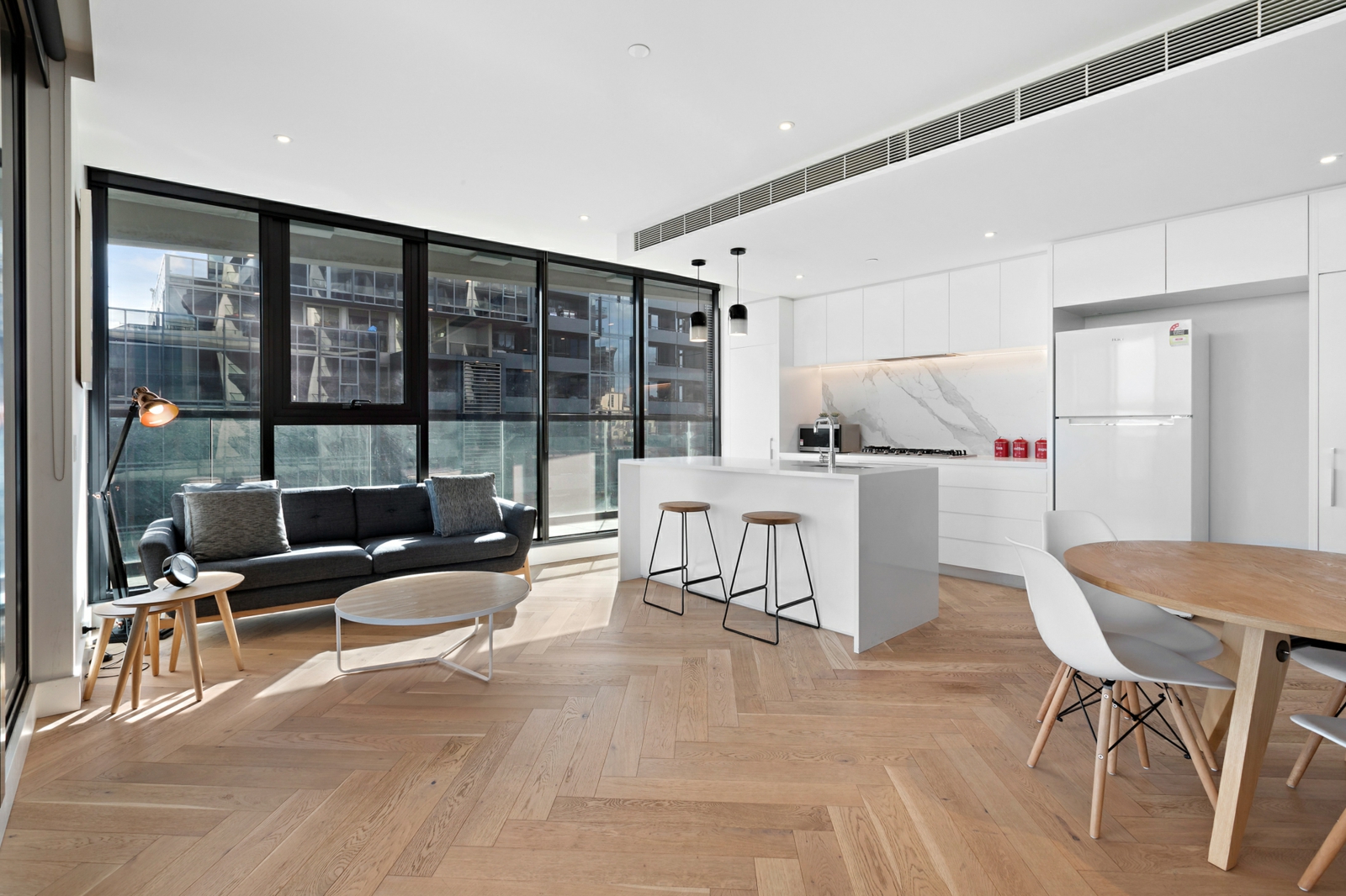603/77 Queens Road,Melbourne