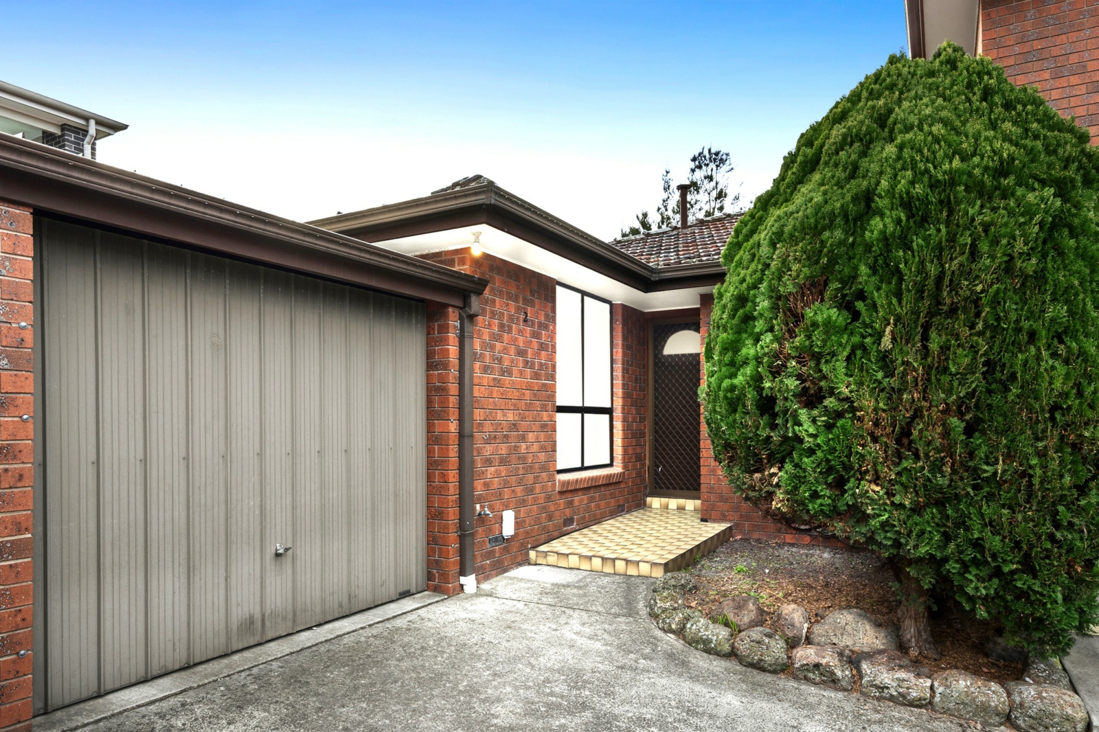 2/80 Harlington Street,Clayton