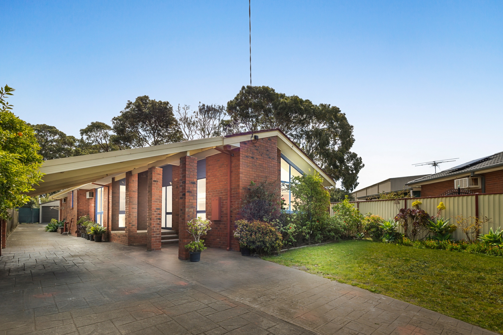 26 Bellavista Crescent, CLAYTON SOUTH