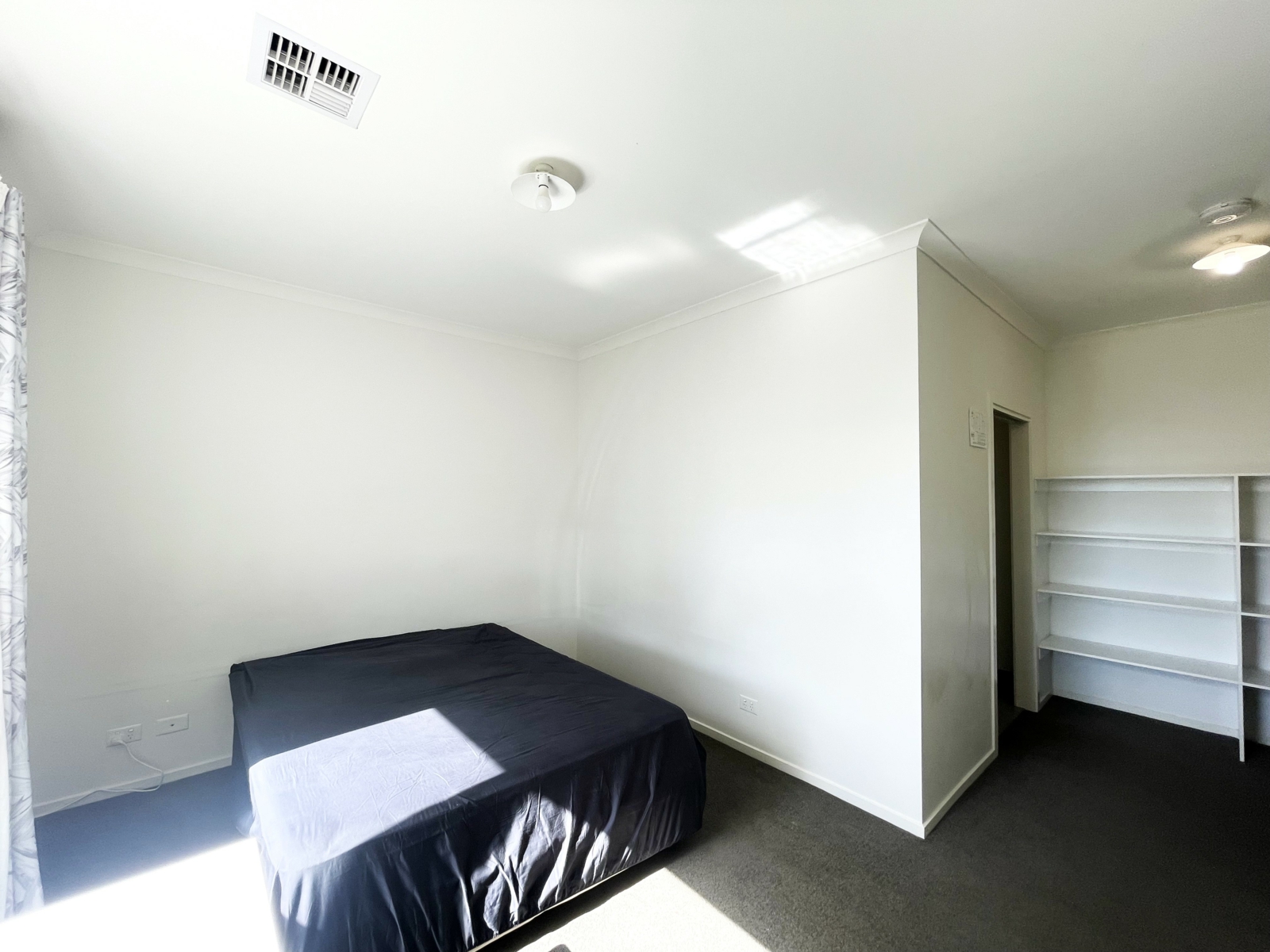 16 Stockdale Avenue, Clayton - image 3