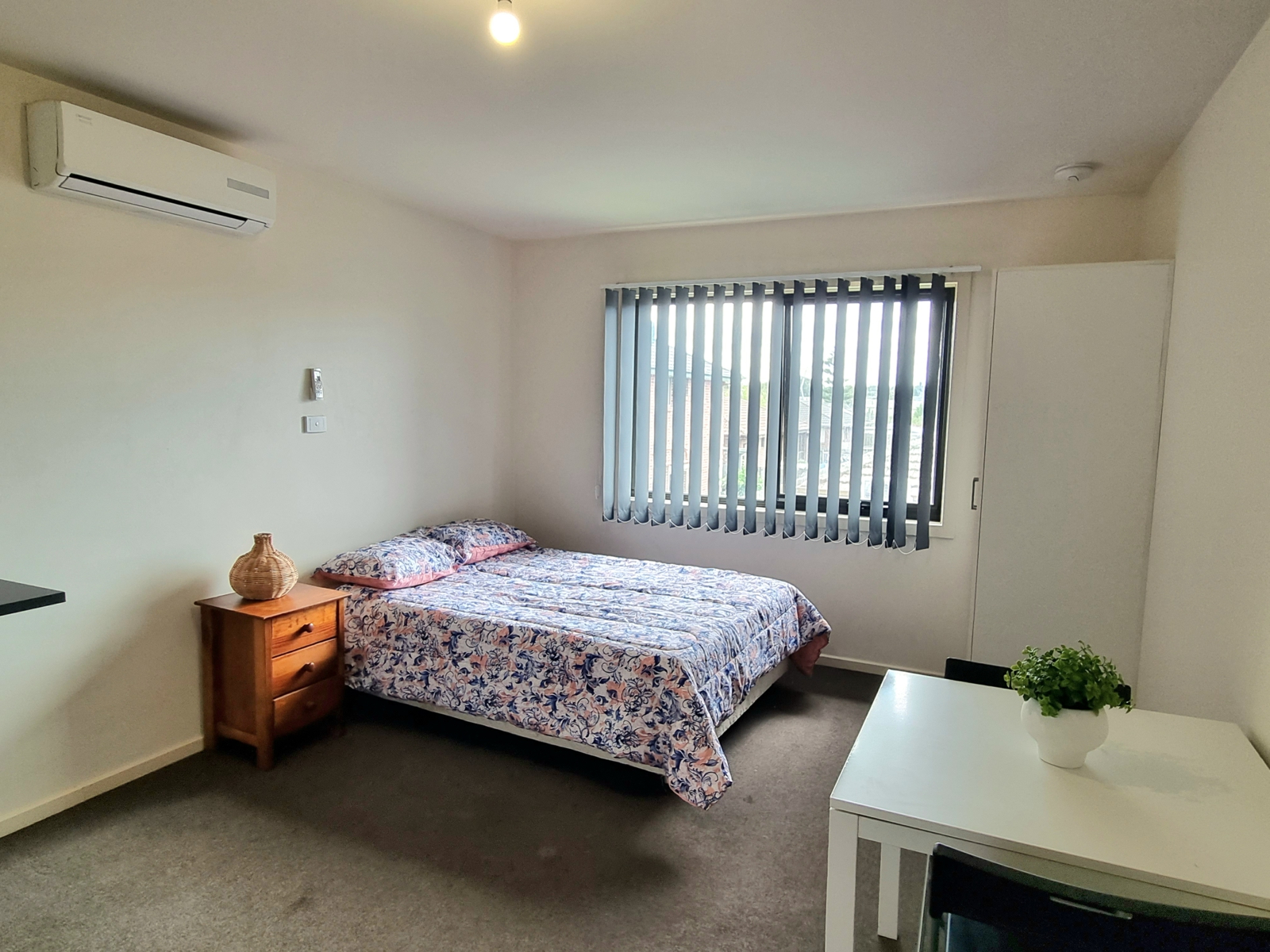3A Tennyson Avenue, Clayton South - image 2