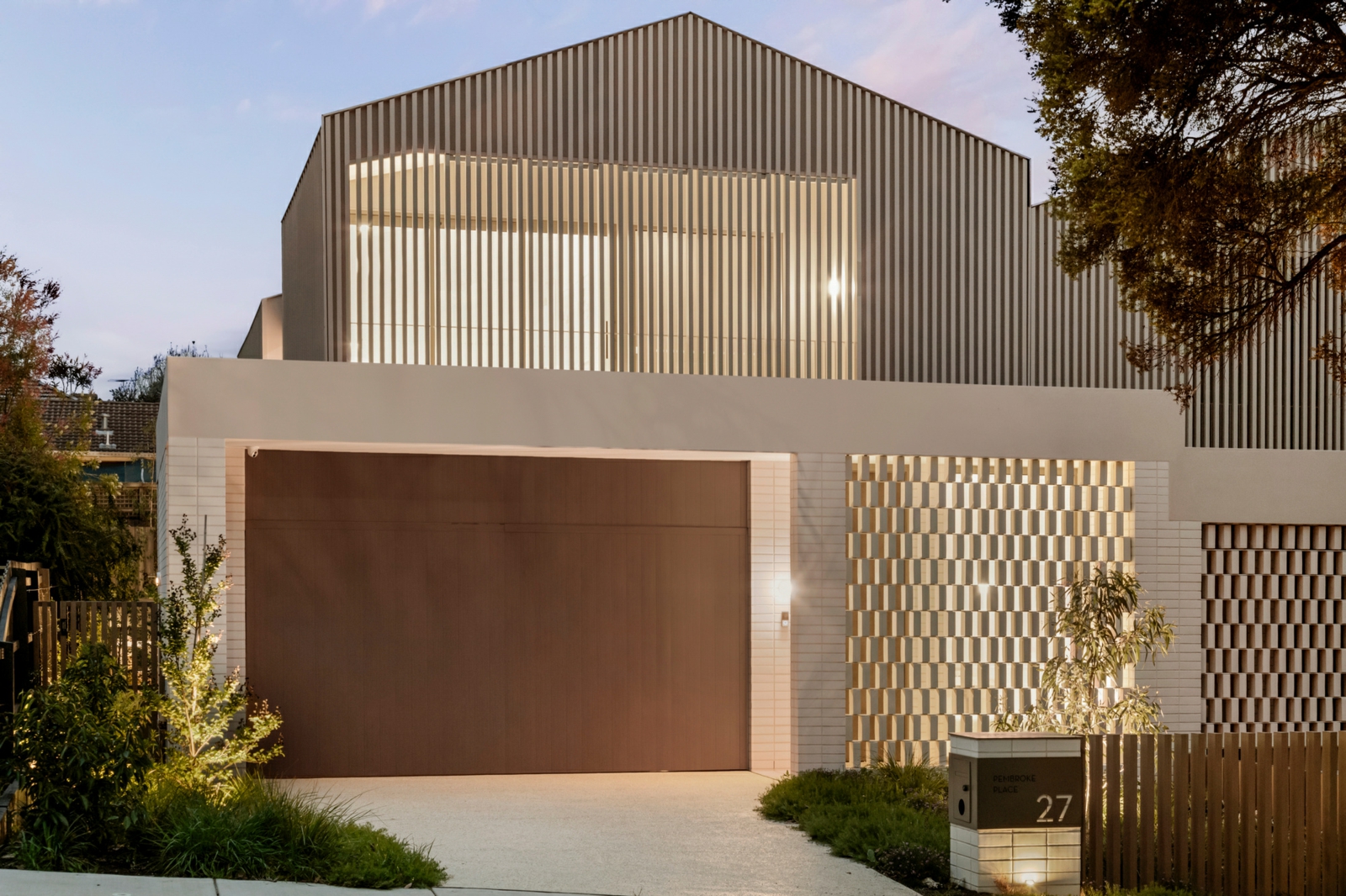 27 Pembroke Street, SURREY HILLS