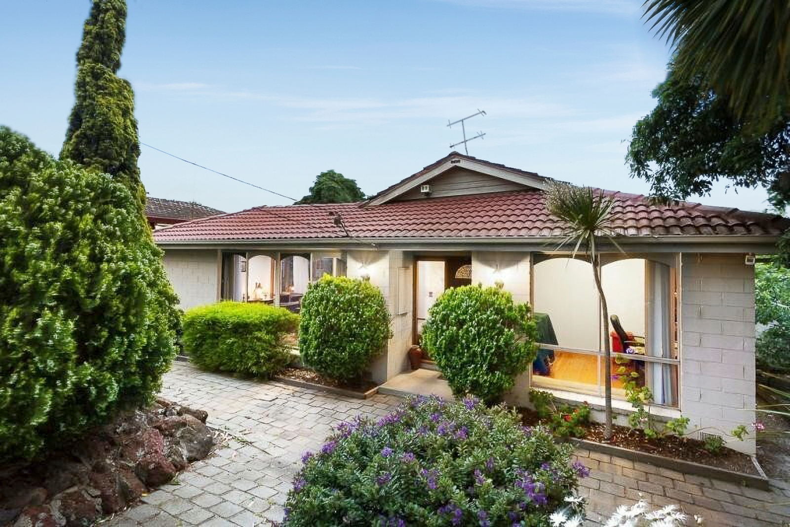 240 Manningham Road, TEMPLESTOWE LOWER