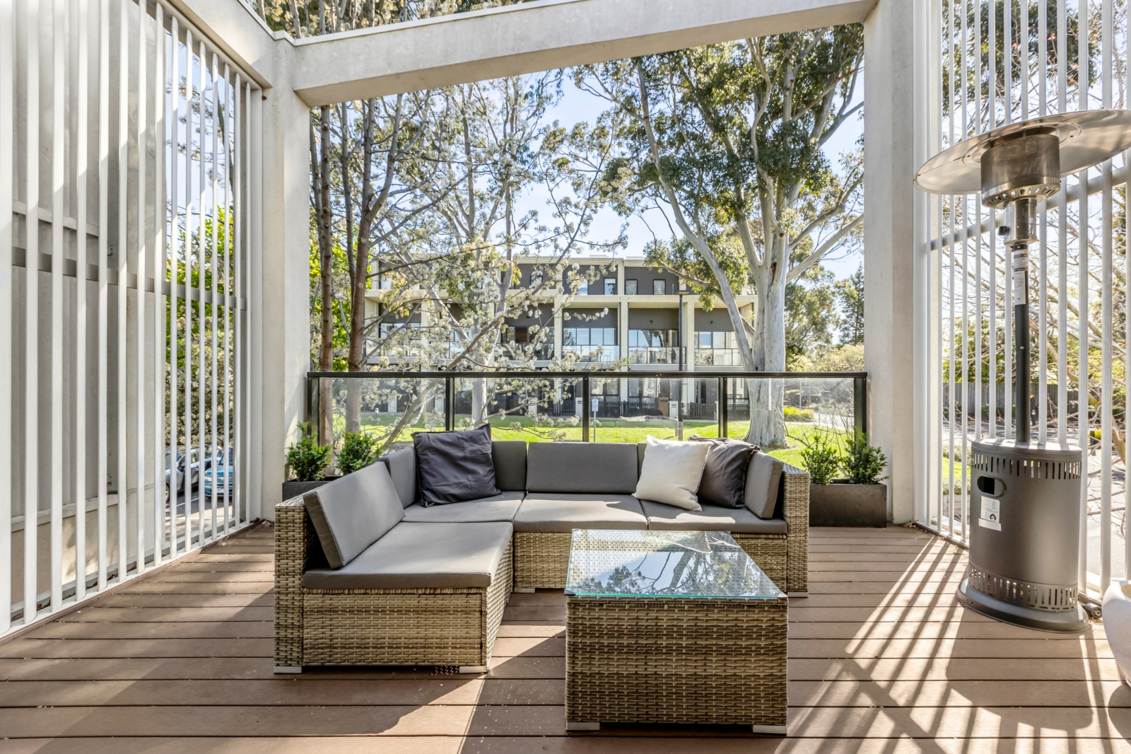 40 Oak Terrace,Wheelers Hill