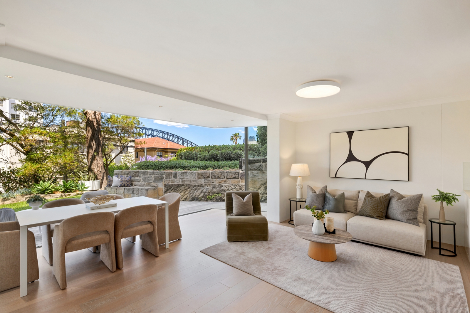 1/8-10 East Crescent Street, MCMAHONS POINT