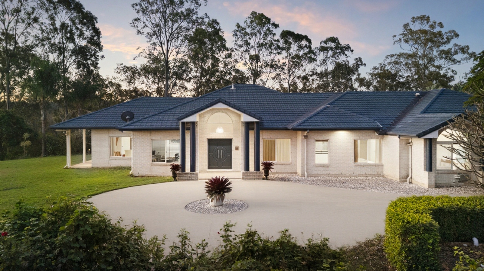 107 White Cedar Road, PULLENVALE
