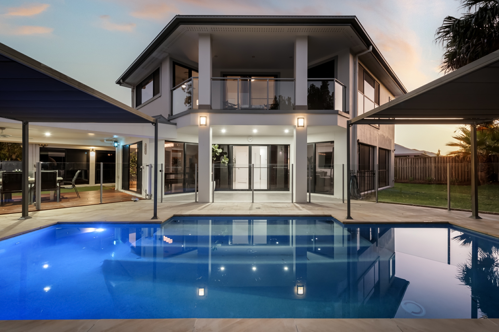 9 First Light Court,Coomera Waters