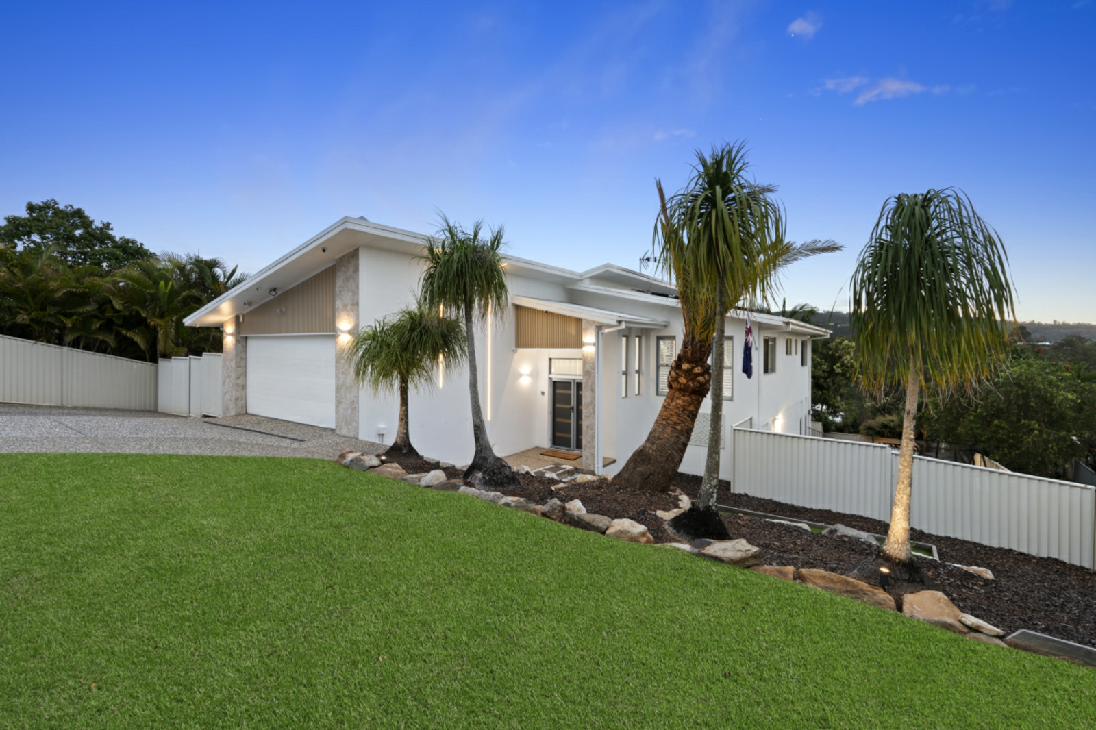 12 Finnagin Drive,Bonogin