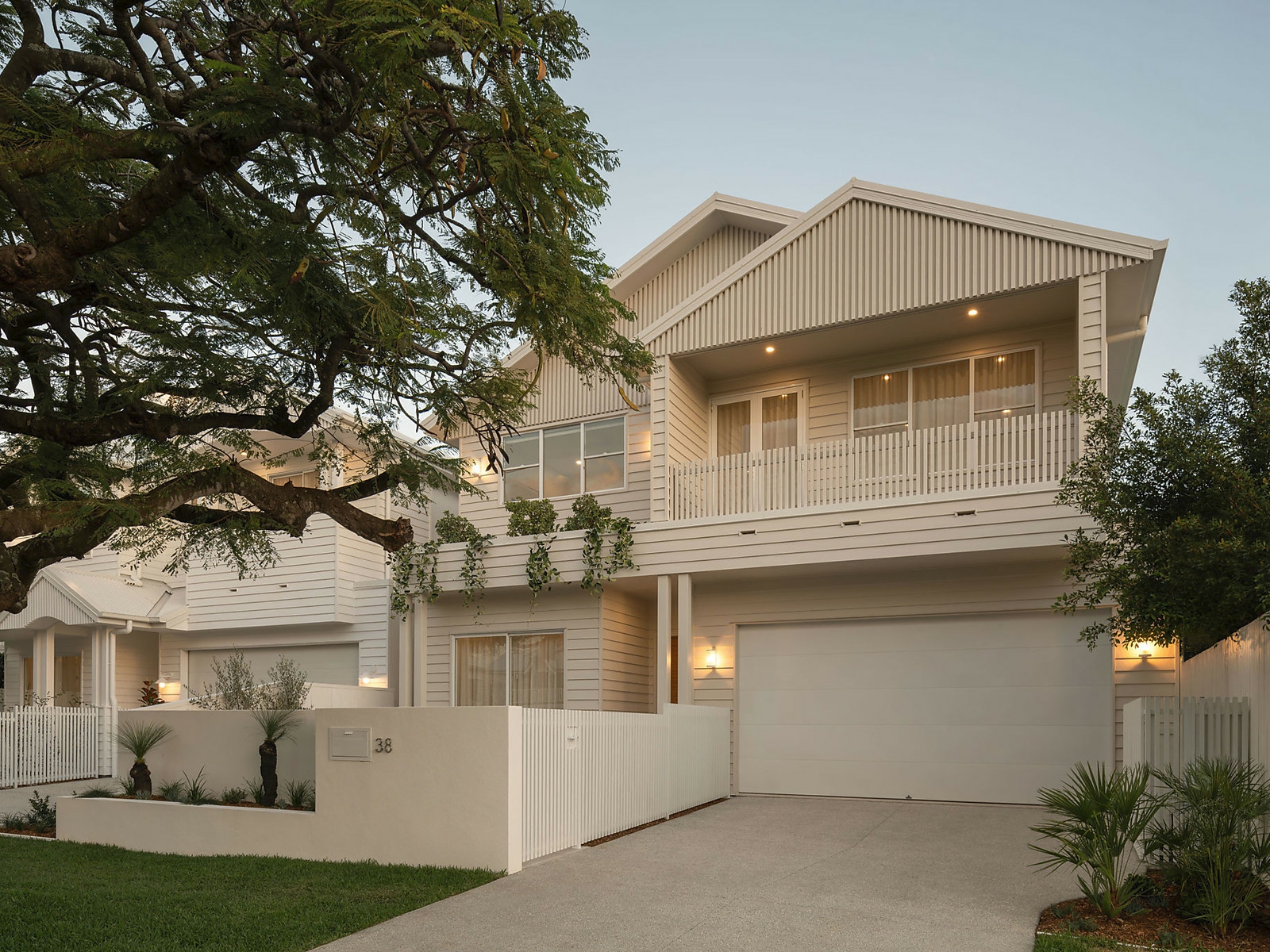38 Harding Street, HENDRA