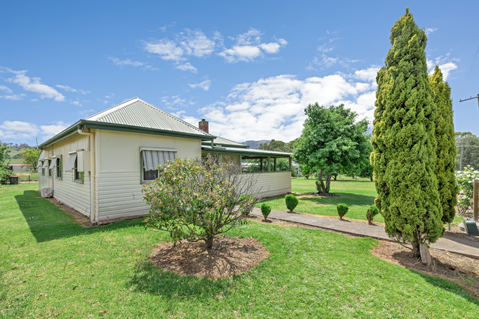 13-15 Blake Street,Nundle