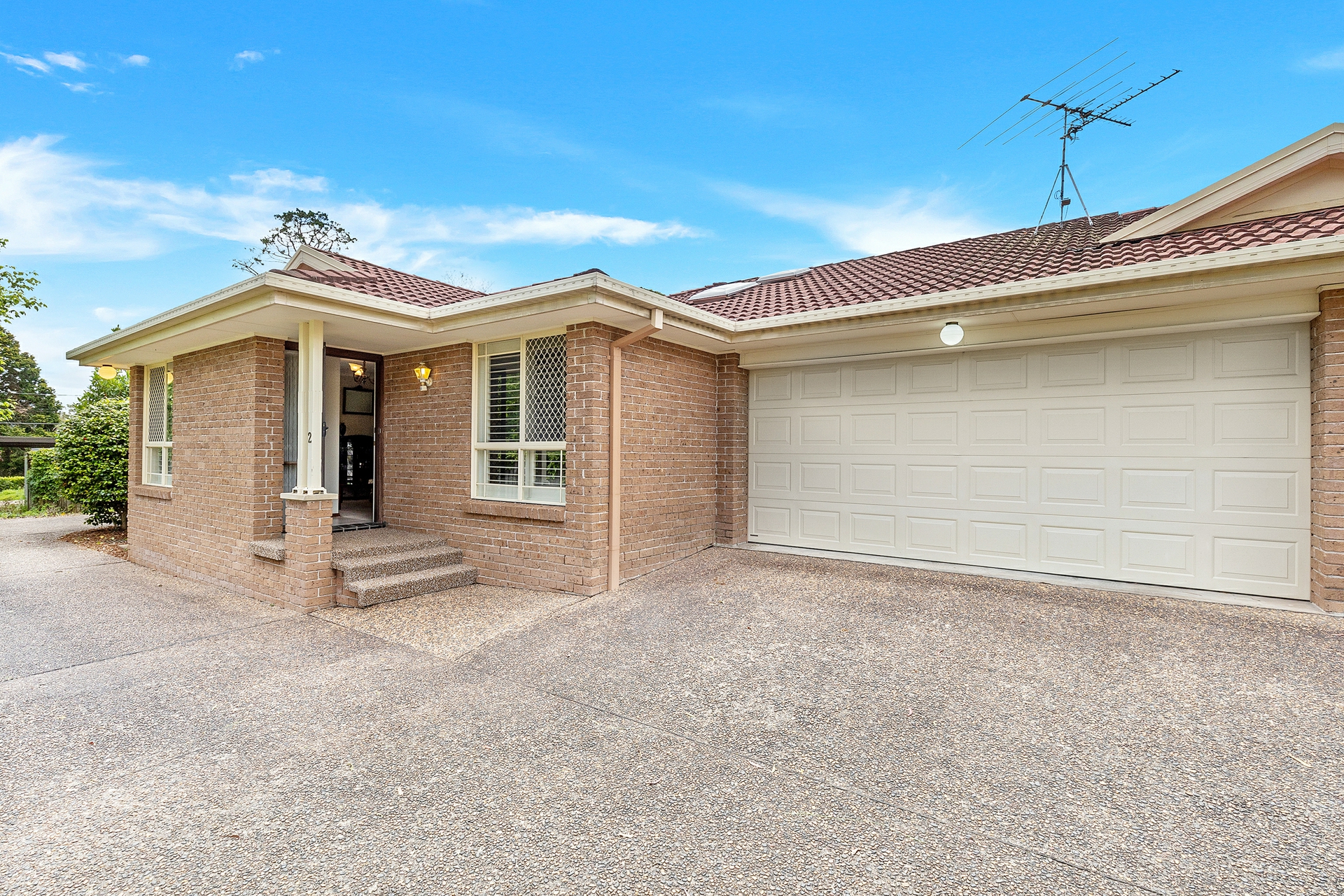 2/37 Dean Street, WEST PENNANT HILLS