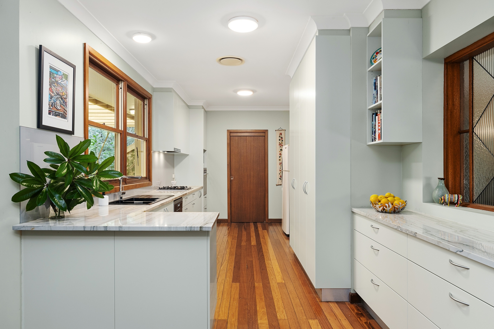 4 Wandeen Ave, Beecroft_Kitchen.jpg