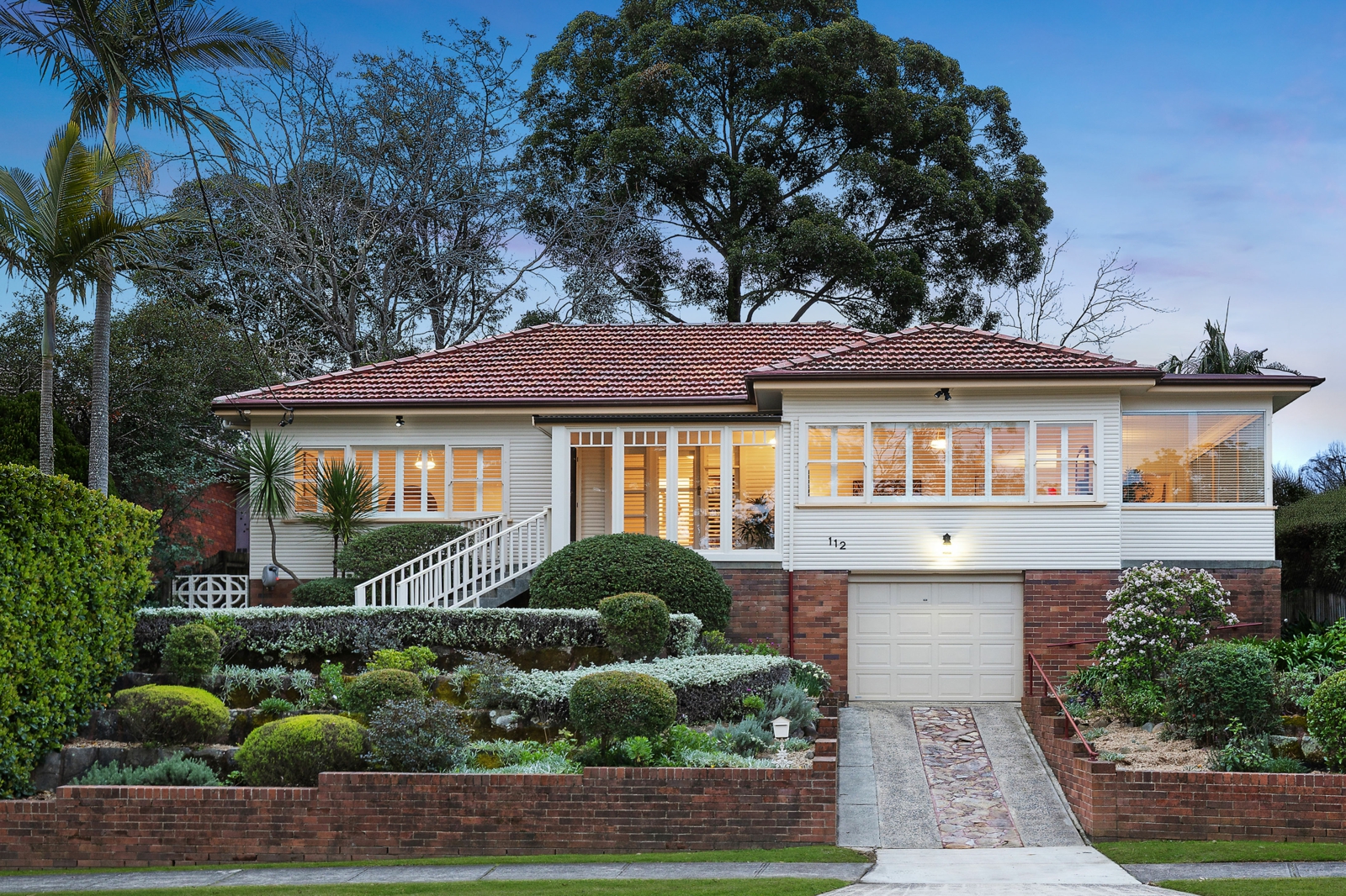 112 Hannah St, Beecroft_Facade_Dusk _a.j
