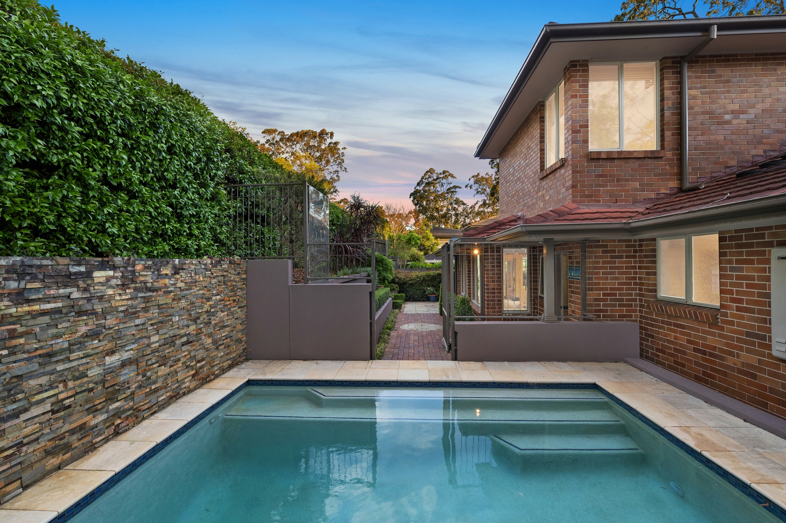 1A Floyd Wright Way, Beecroft_Pool.jpg