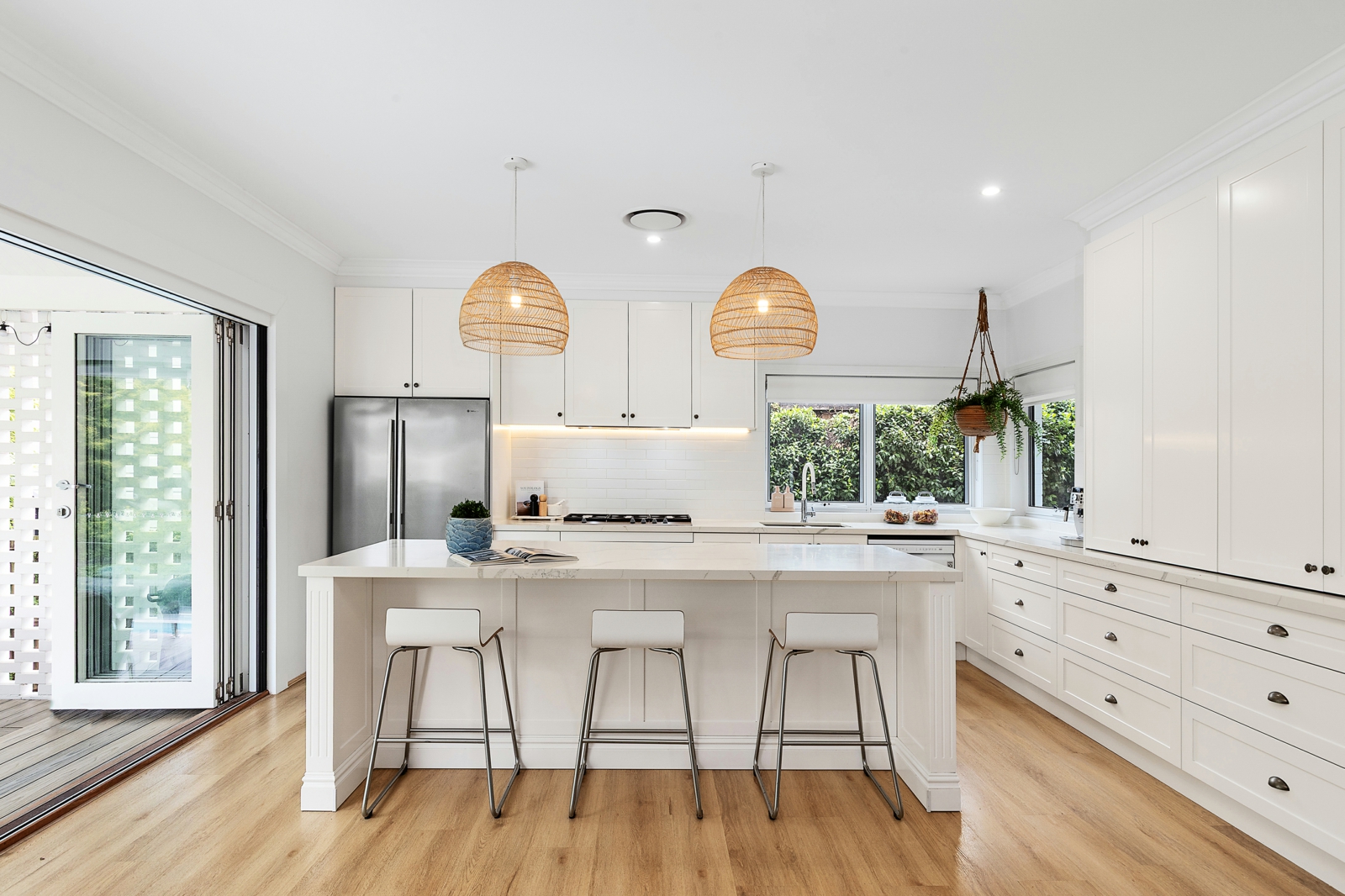 11A Chapman Ave, Beecroft_Kitchen.jpg